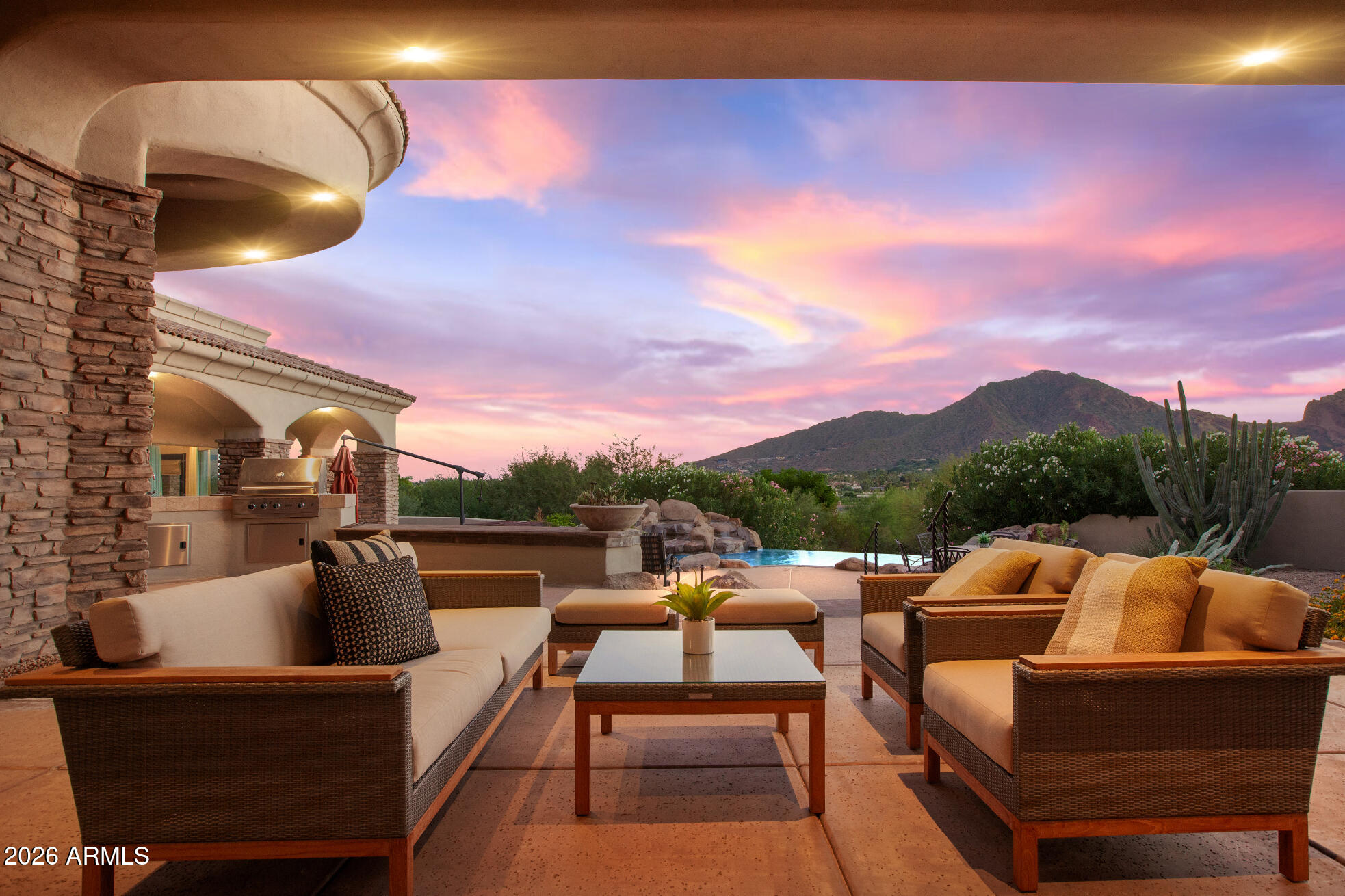 6207 E INDIAN BEND Road