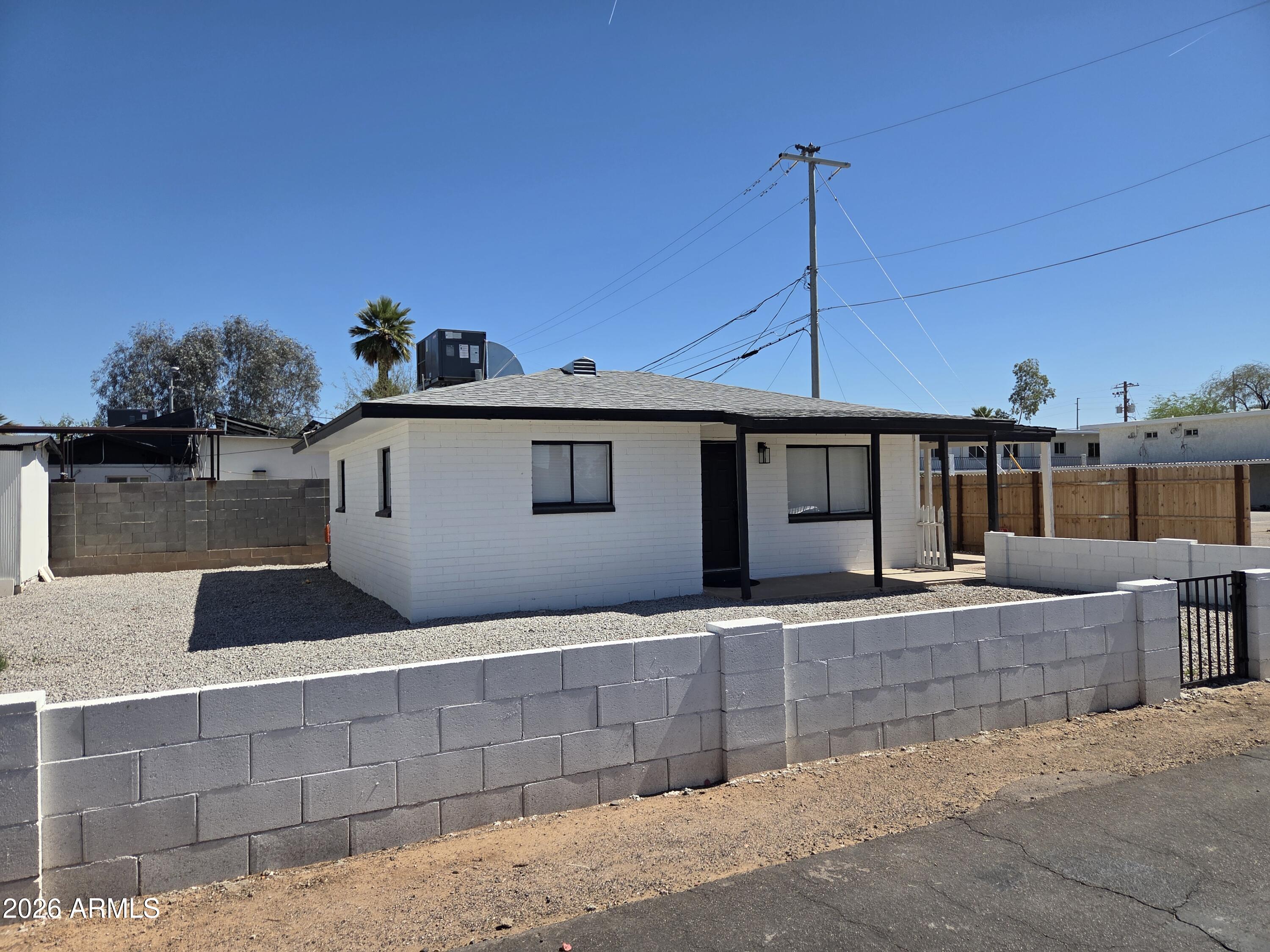 2201 E PORTLAND Street