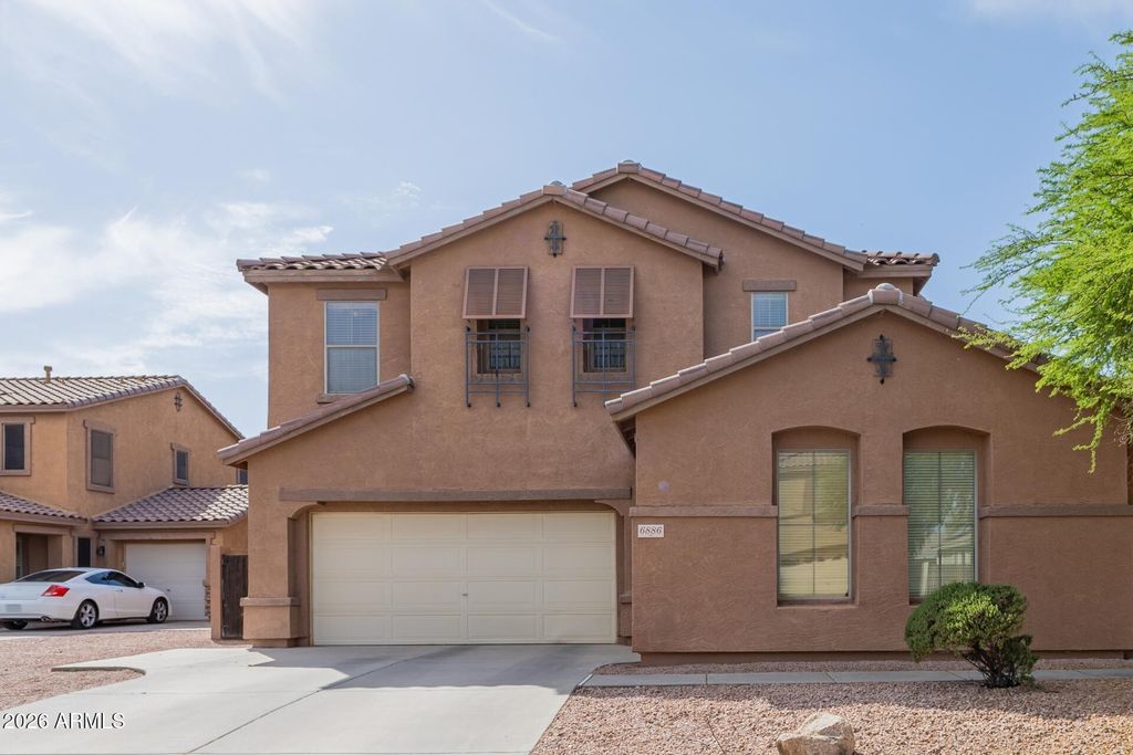 Photo of 6886 S Emerald Place, Chandler, AZ 85249 (MLS # 7011373)