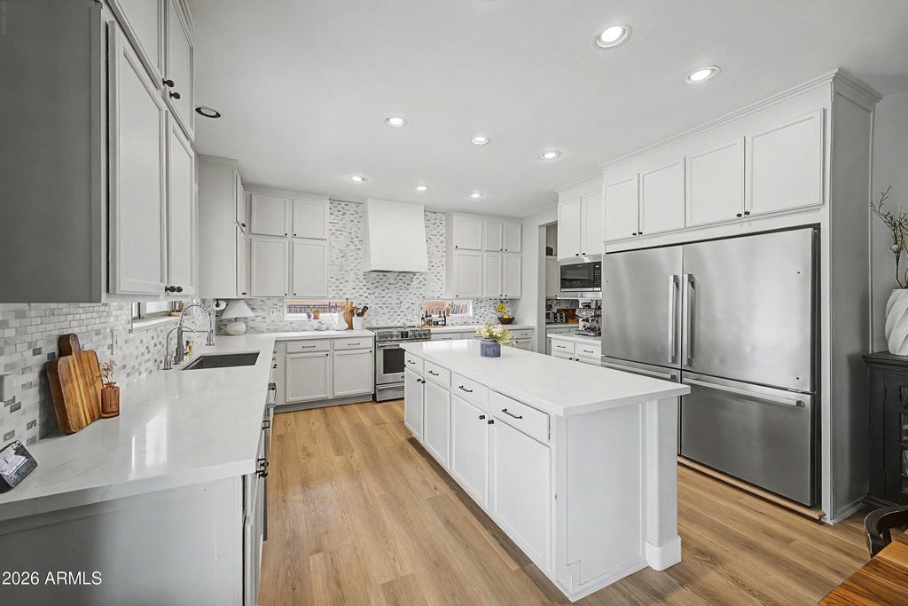 Photo of 6886 S Emerald Place, Chandler, AZ 85249 (MLS # 7011373)