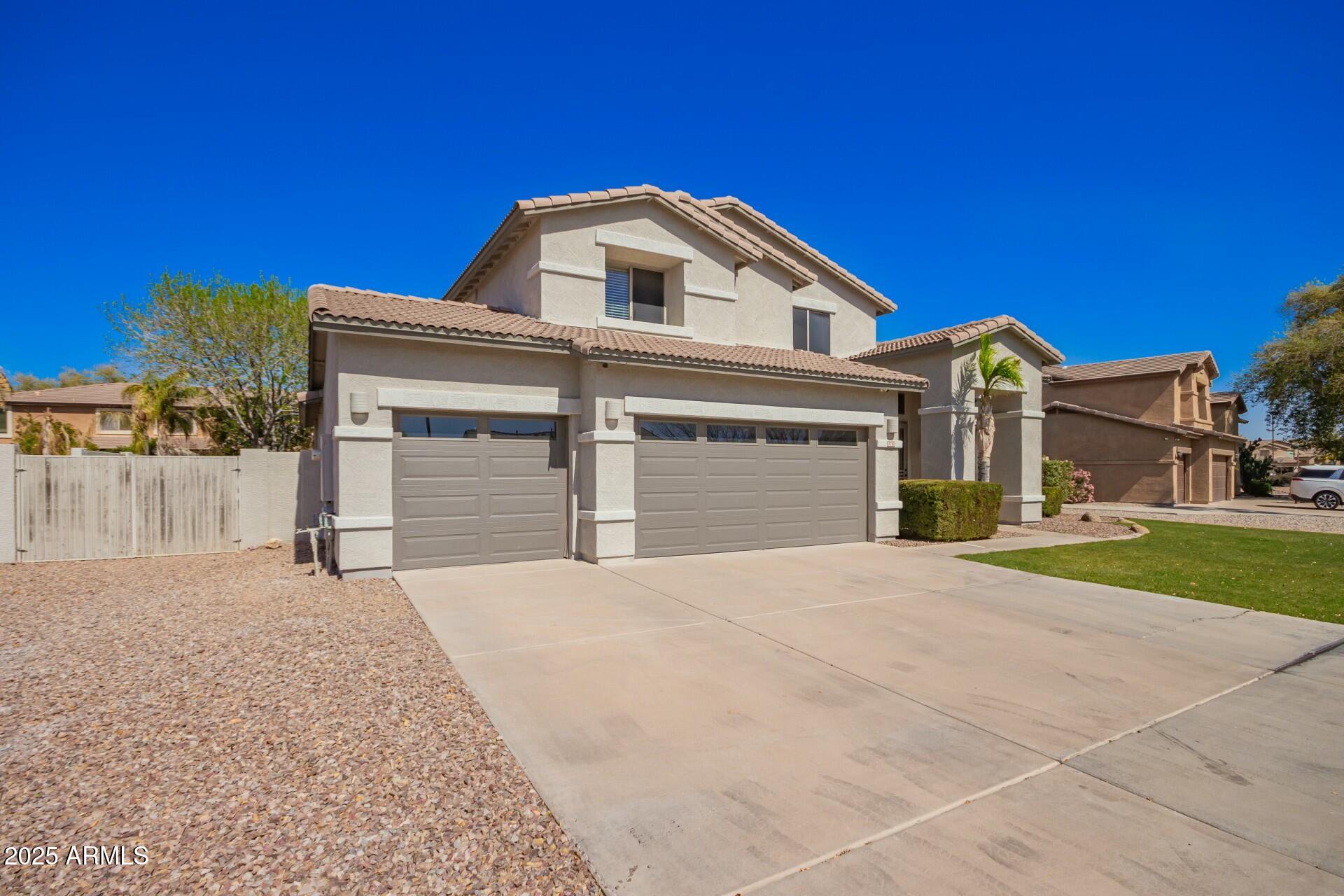 3730 E DIAMOND Court