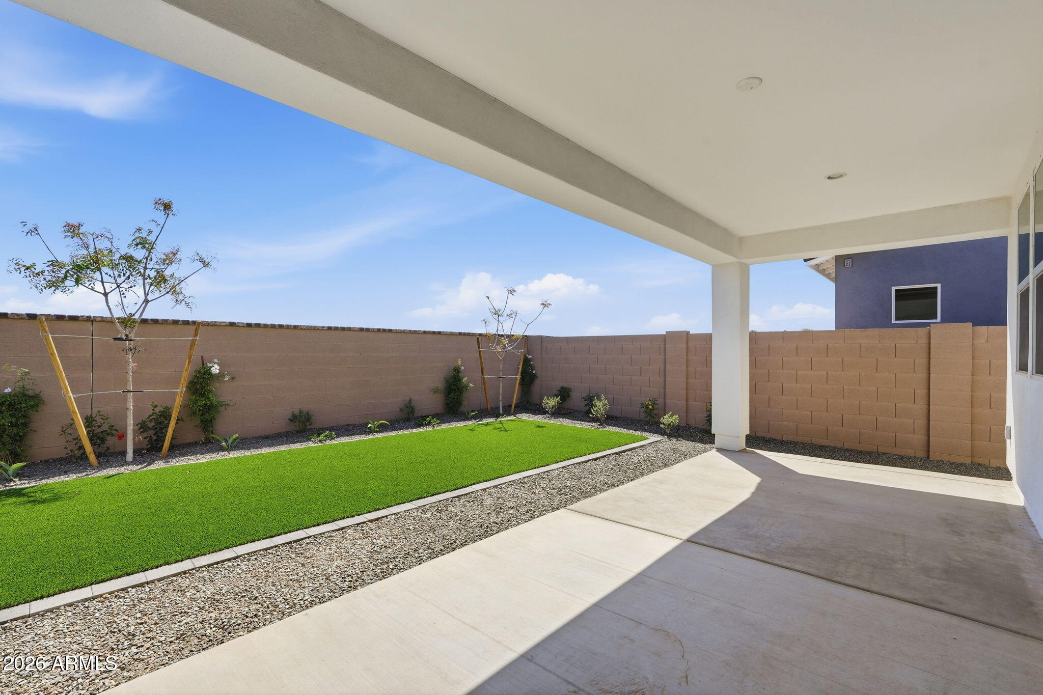 10853 N BLAKELY Street