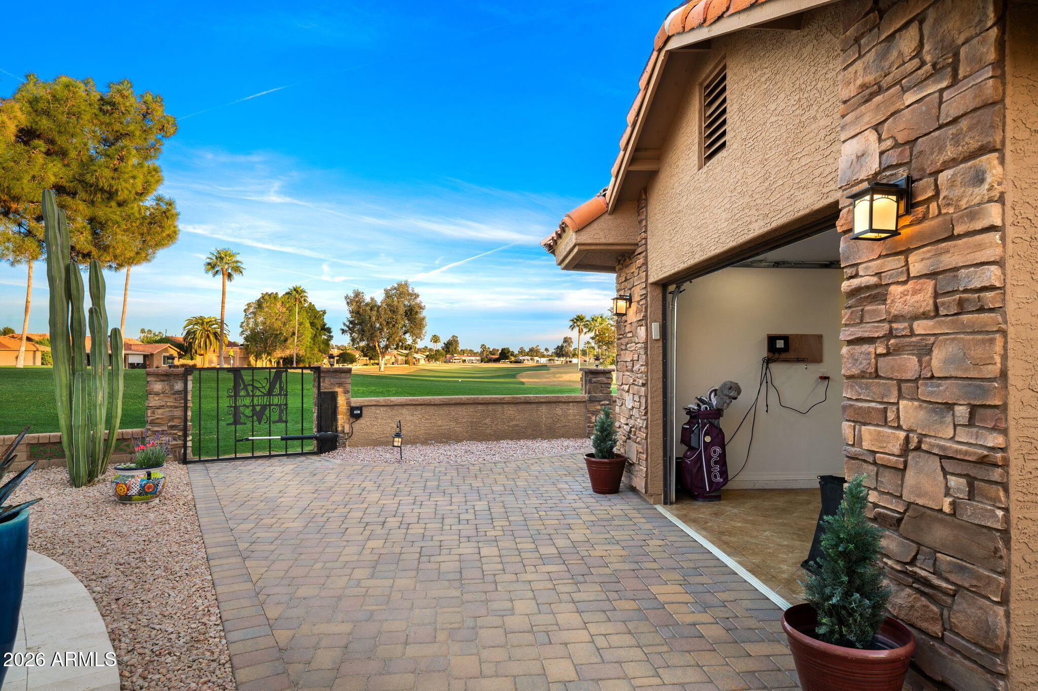 Mesa, Arizona, 85206, United States, 3 Bedrooms Bedrooms, ,2 BathroomsBathrooms,Residential,Active,2018451
