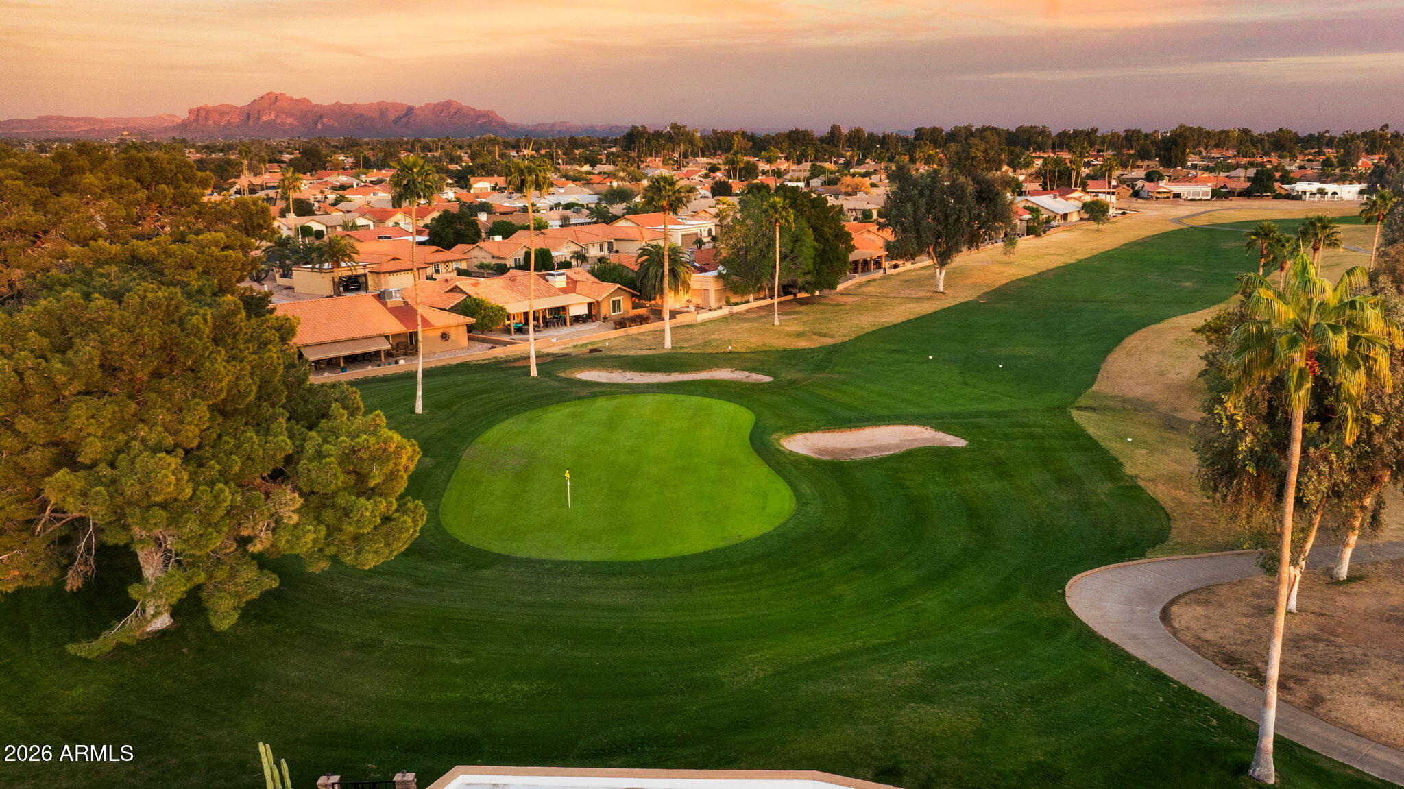 2090 LEISURE WORLD --