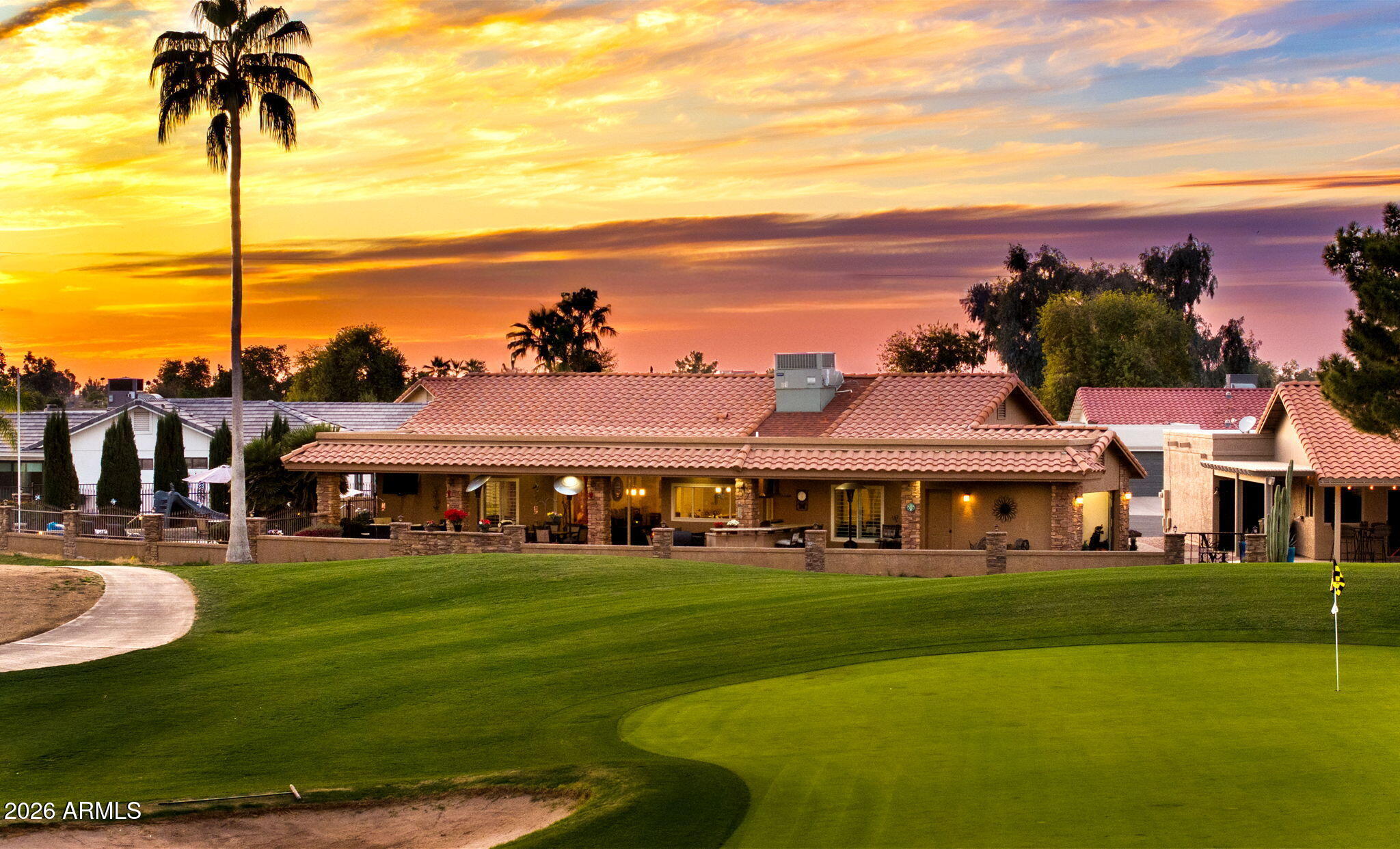 2090 LEISURE WORLD --