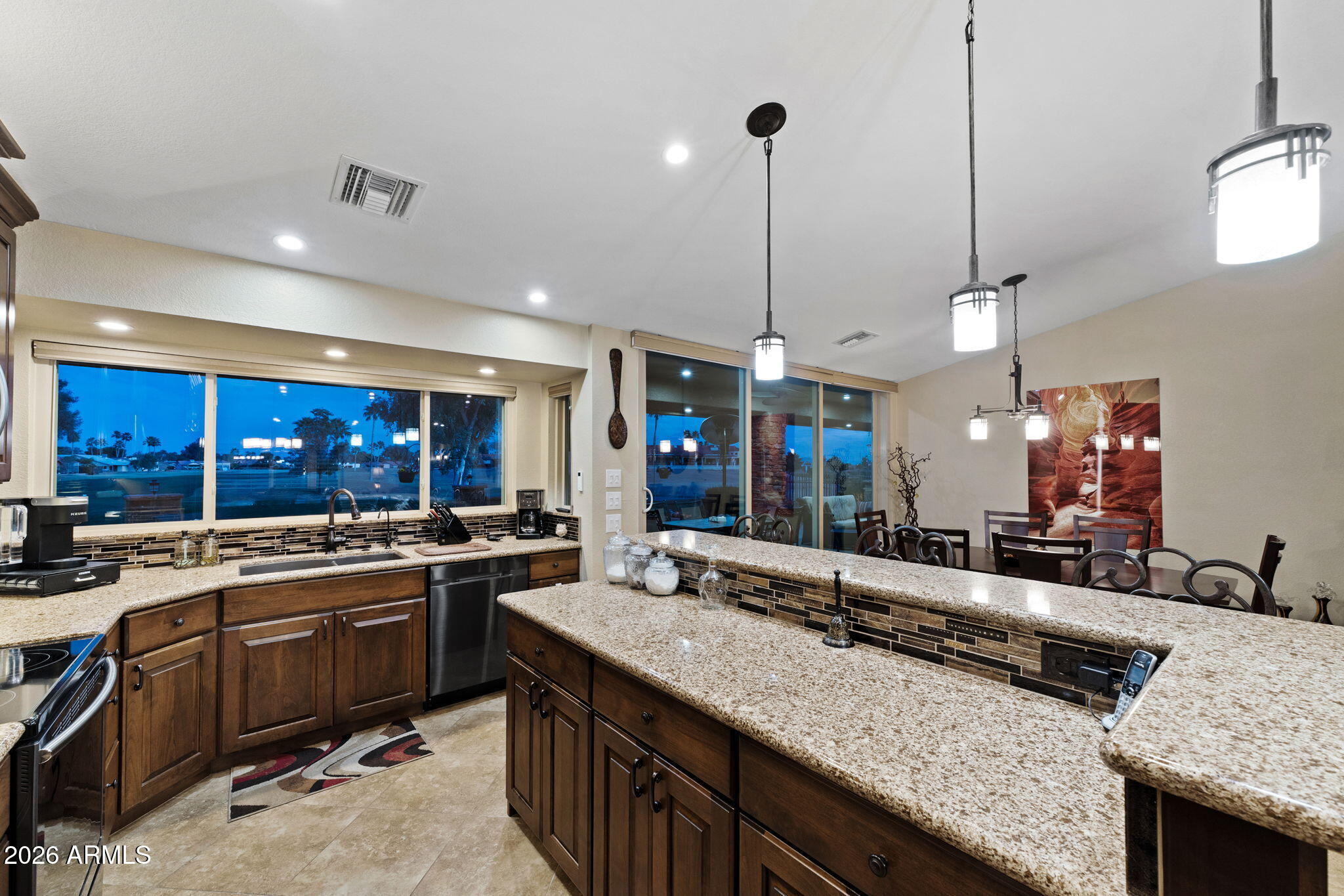 Mesa, Arizona, 85206, United States, 3 Bedrooms Bedrooms, ,2 BathroomsBathrooms,Residential,Active,2018451