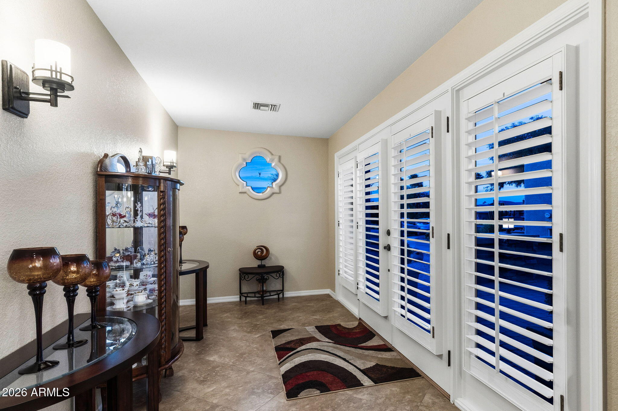 Mesa, Arizona, 85206, United States, 3 Bedrooms Bedrooms, ,2 BathroomsBathrooms,Residential,Active,2018451