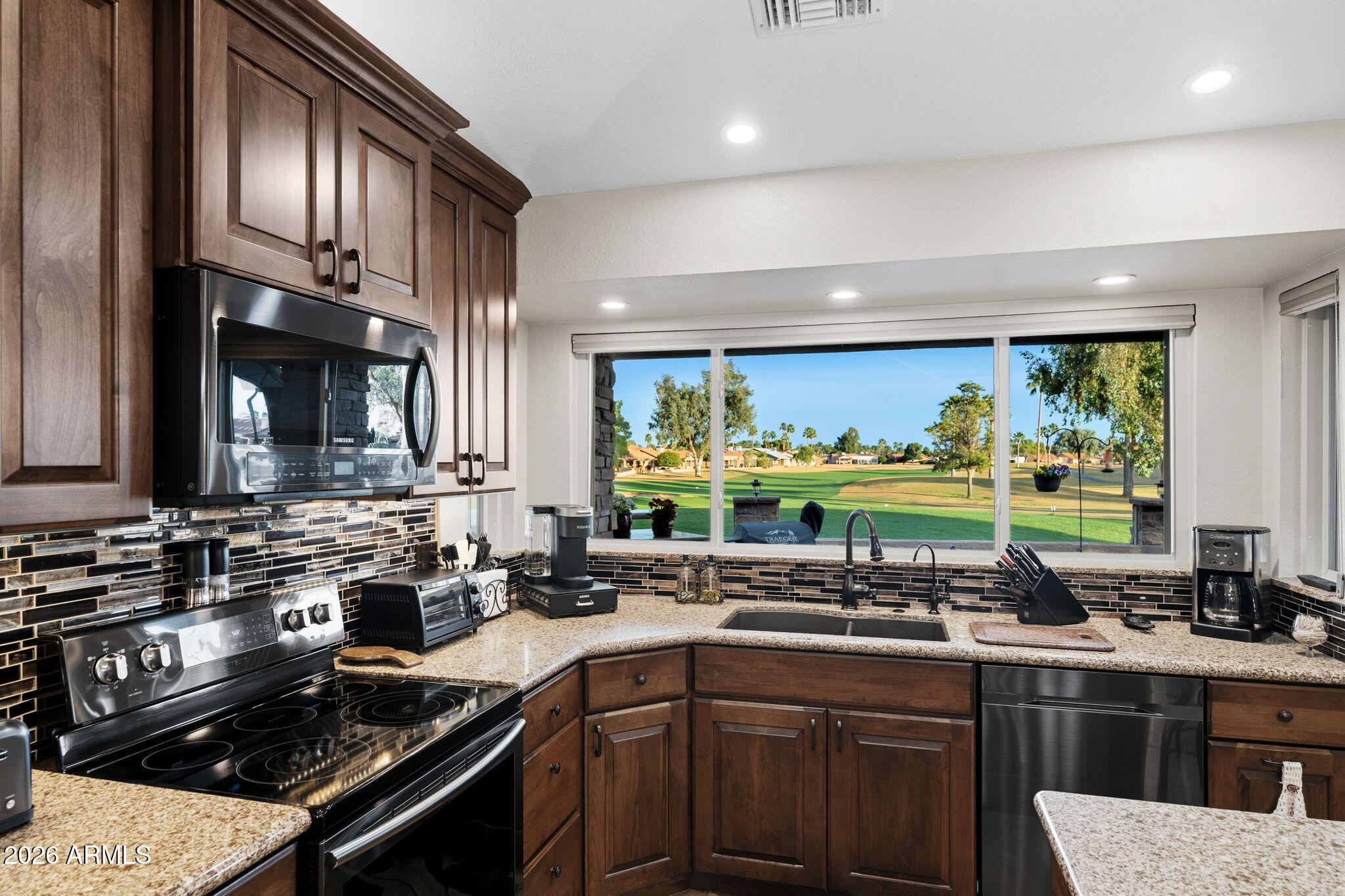 Mesa, Arizona, 85206, United States, 3 Bedrooms Bedrooms, ,2 BathroomsBathrooms,Residential,Active,2018451
