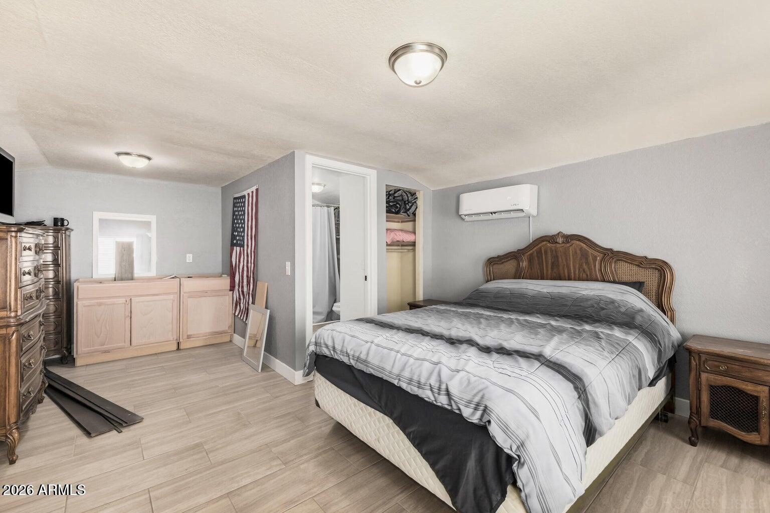 MESA ARIZONA - Residential Income
