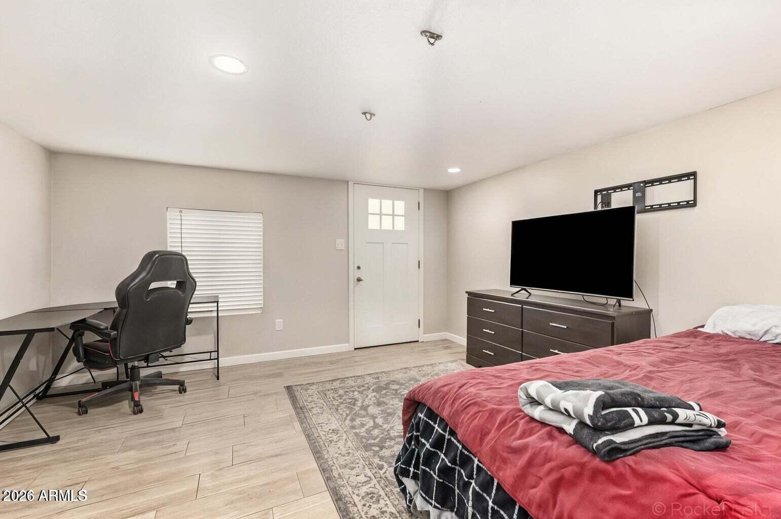 MESA ARIZONA - Residential Income
