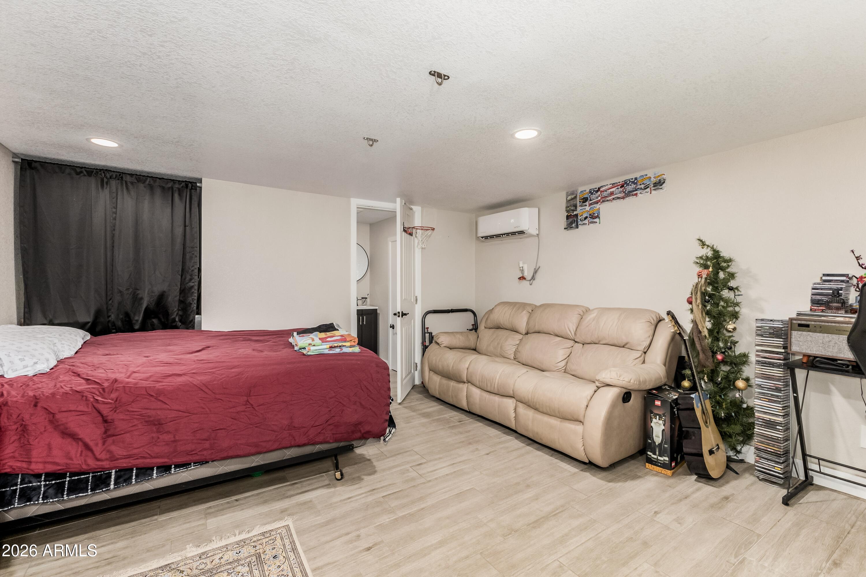 MESA ARIZONA - Residential Income