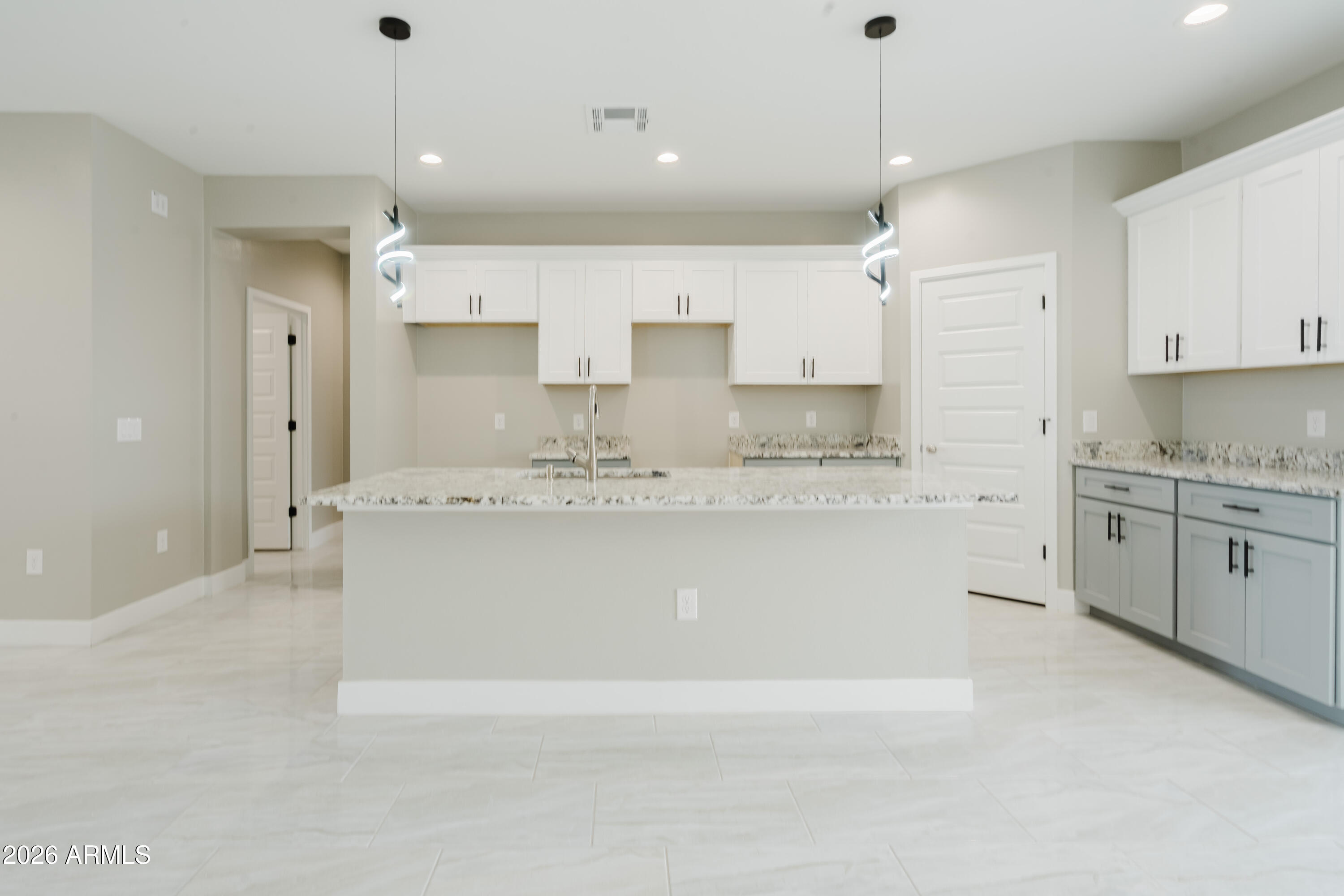 10346 W BRADSHAW Drive