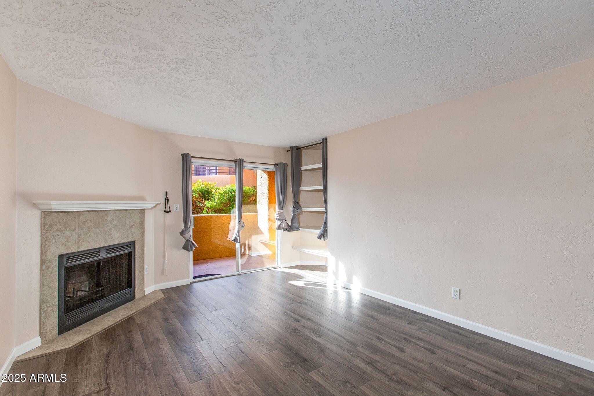 3845 E GREENWAY Road 107