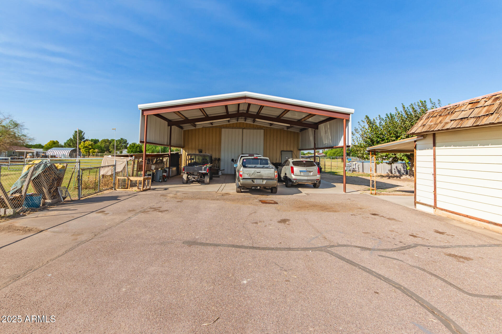 2300 S Jackrabbit Trail --