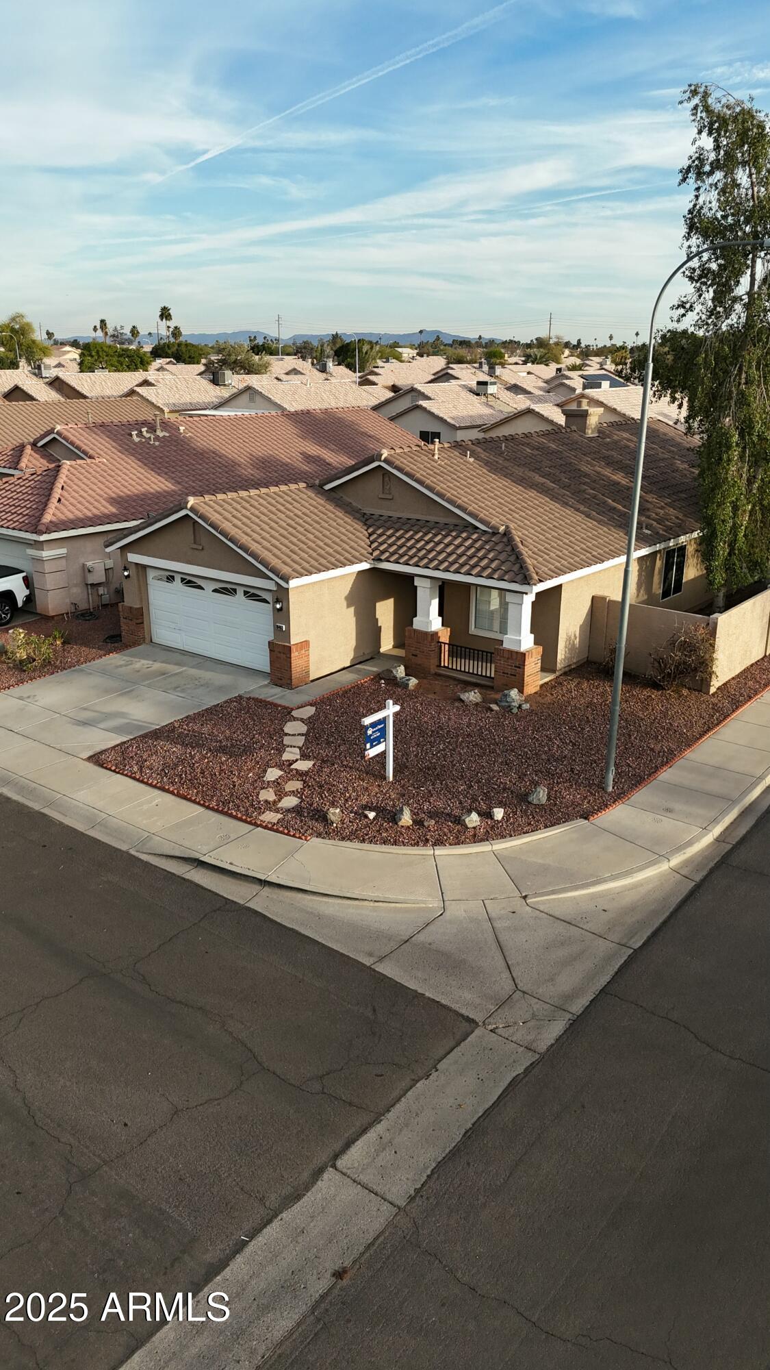 10463 W Medlock Drive