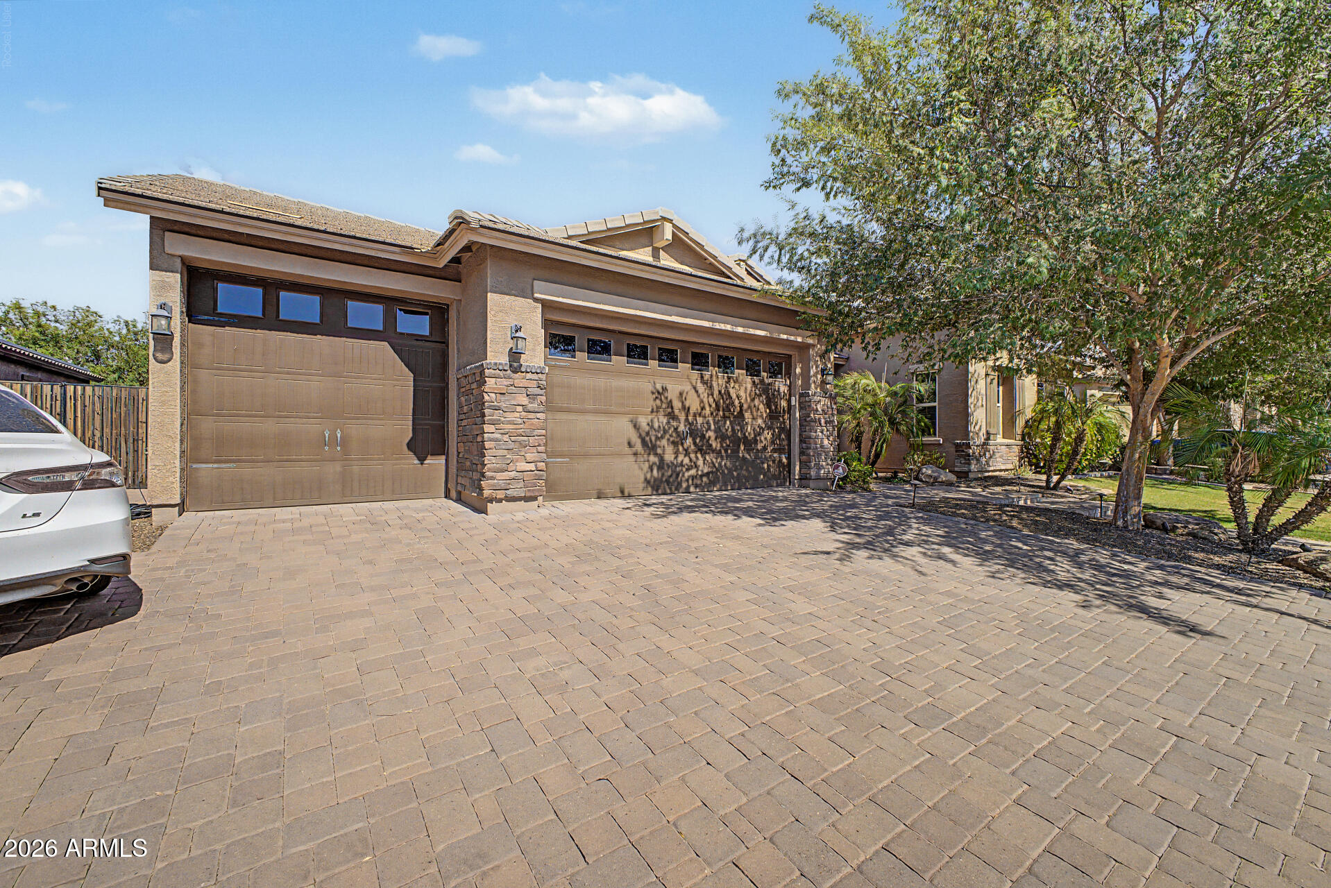 1681 S SUNSET Drive
