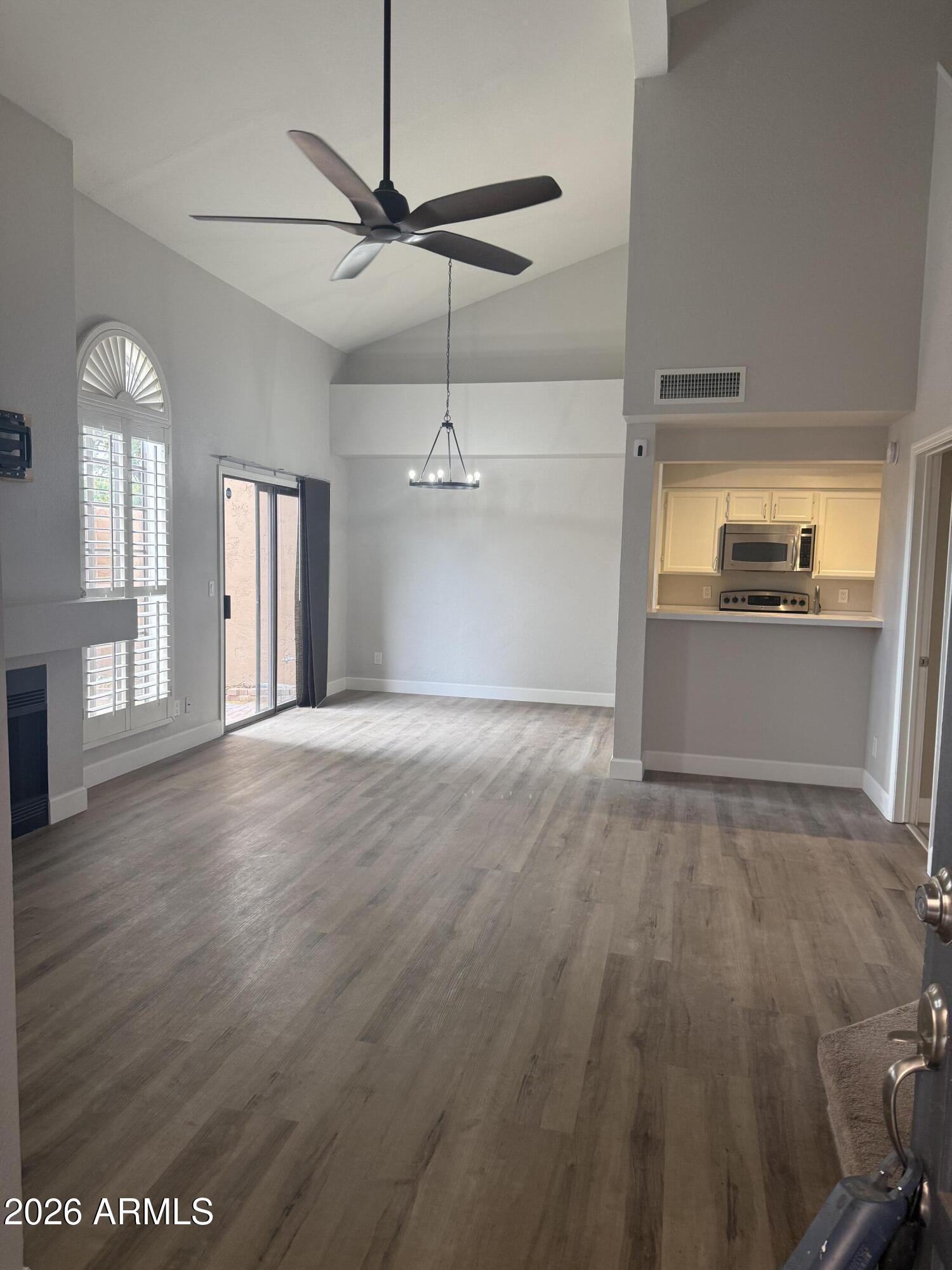 5640 E BELL Road 1068