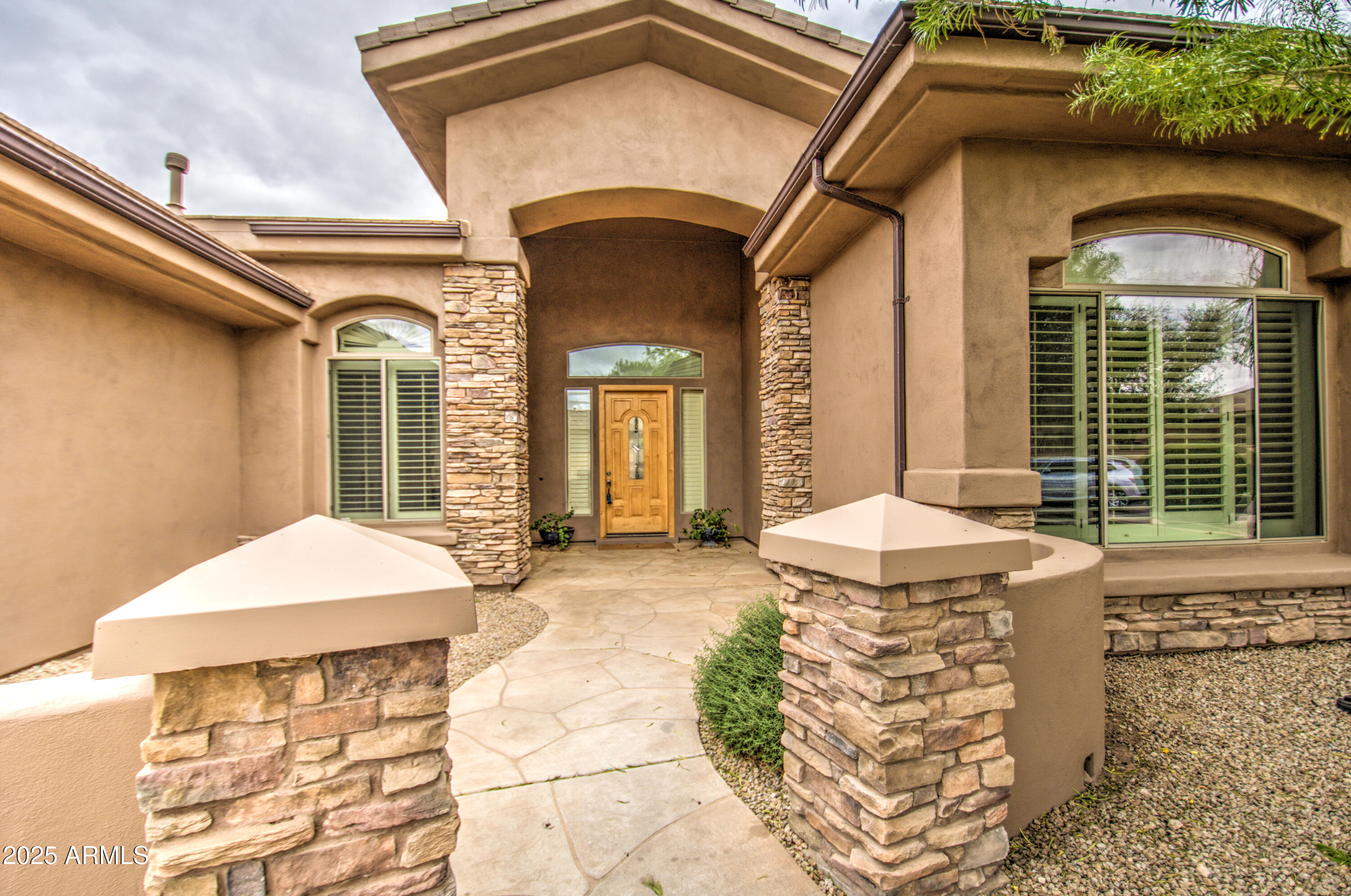 4417 W LAWLER Loop