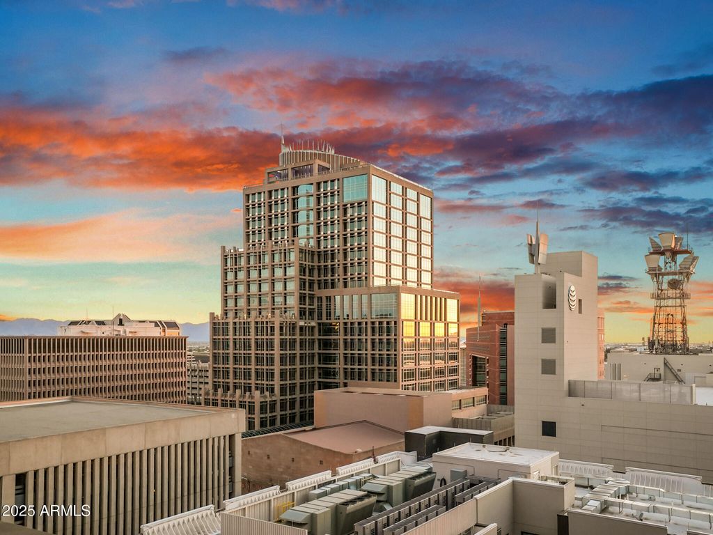 Photo of 114 W Adams Street #PH, Phoenix, AZ 85003 (MLS # 6957194)