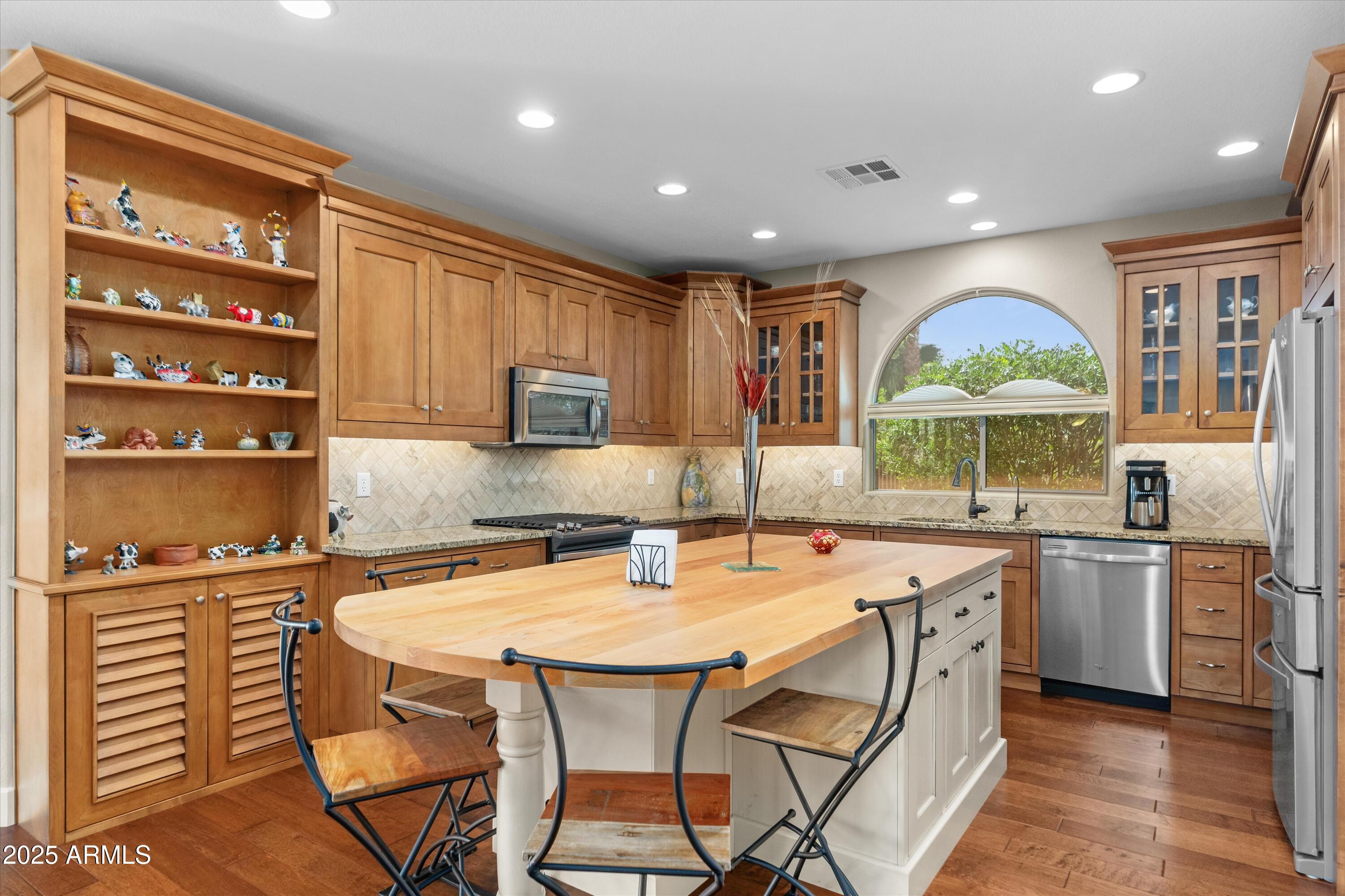 4239 E AZALEA Drive