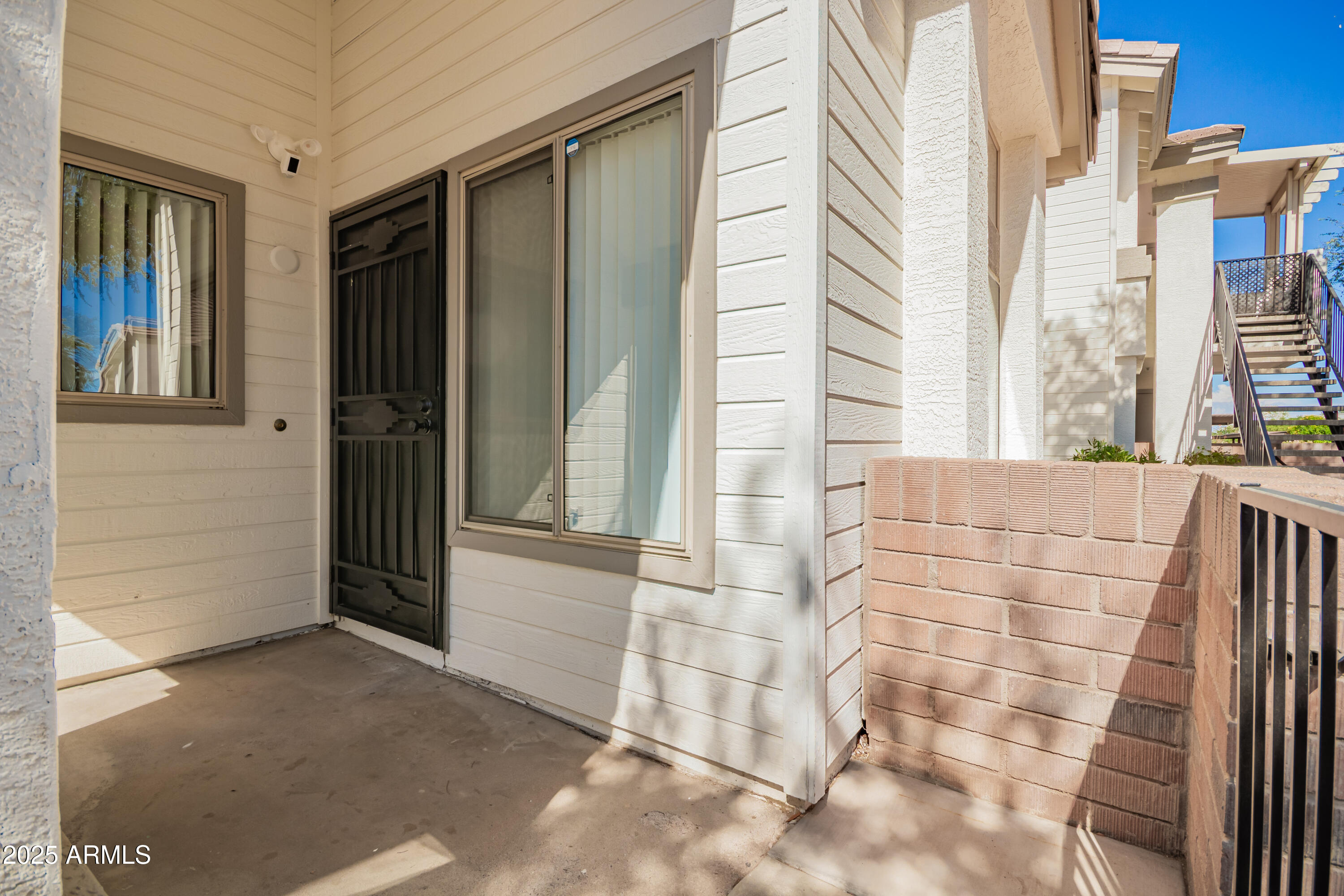 2201 N COMANCHE Drive 1080