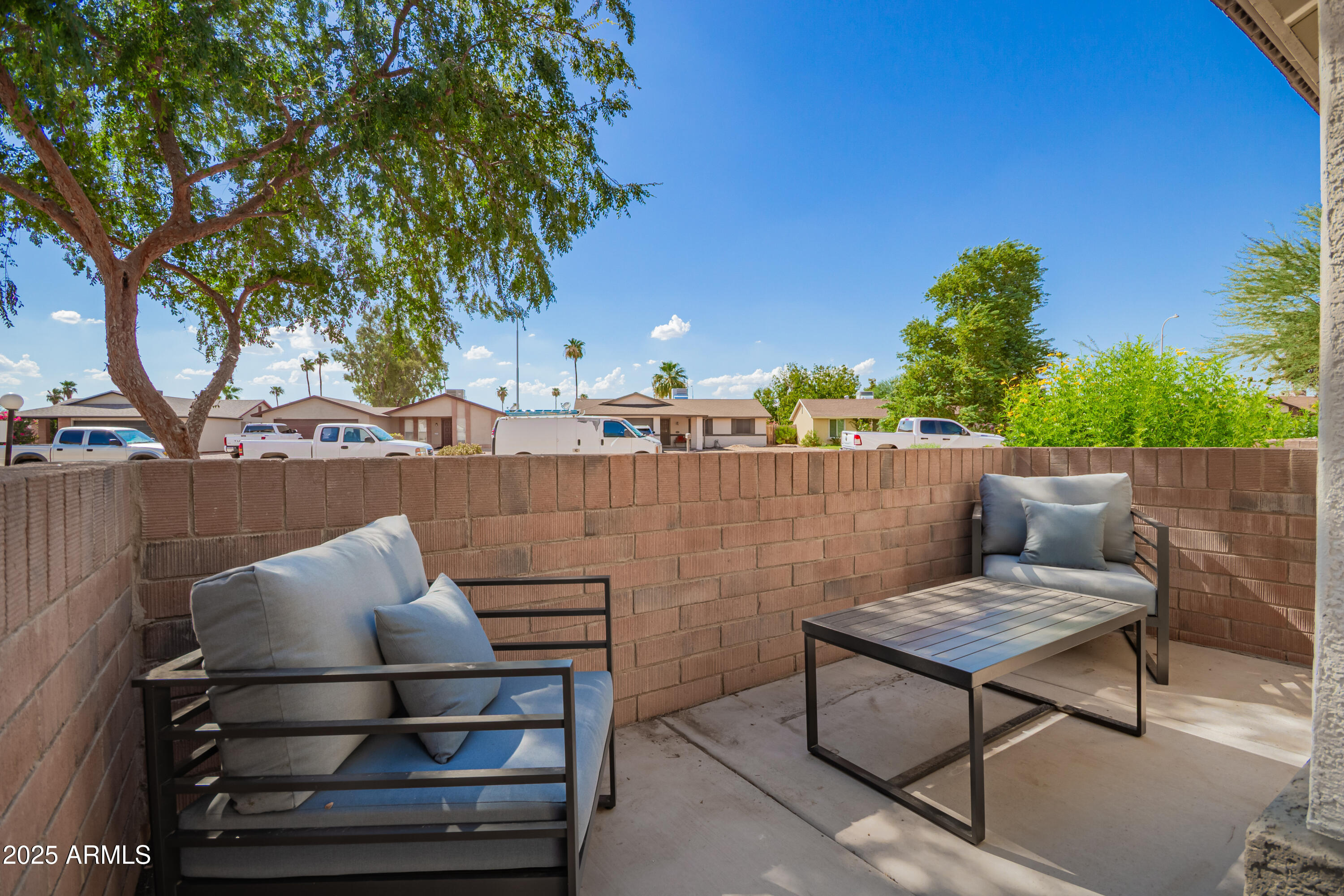 2201 N COMANCHE Drive 1080