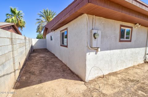 A home in Eloy