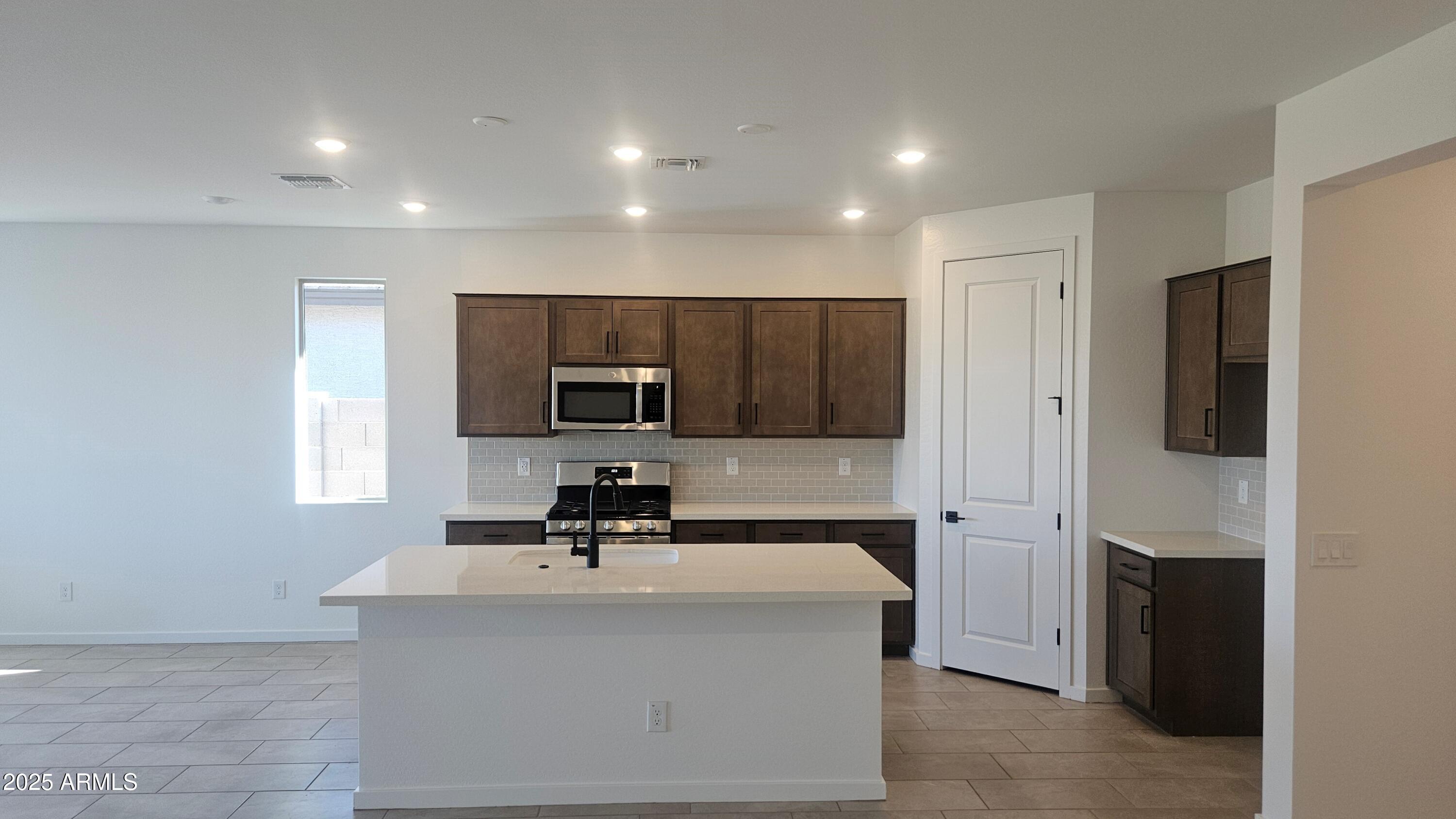 15570 W HACKAMORE Drive