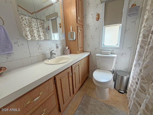 1371 E 4TH Avenue 52