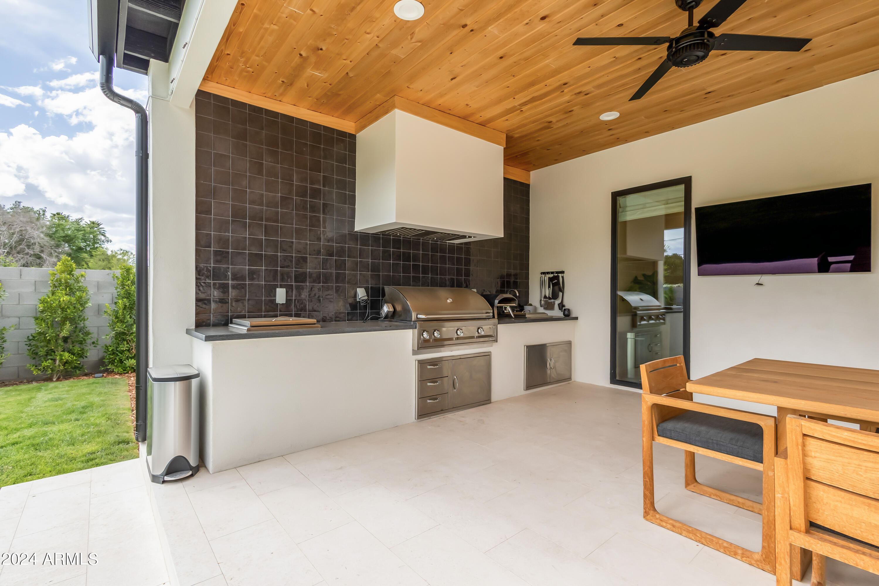 HIGHLANDVIEW - Residential
