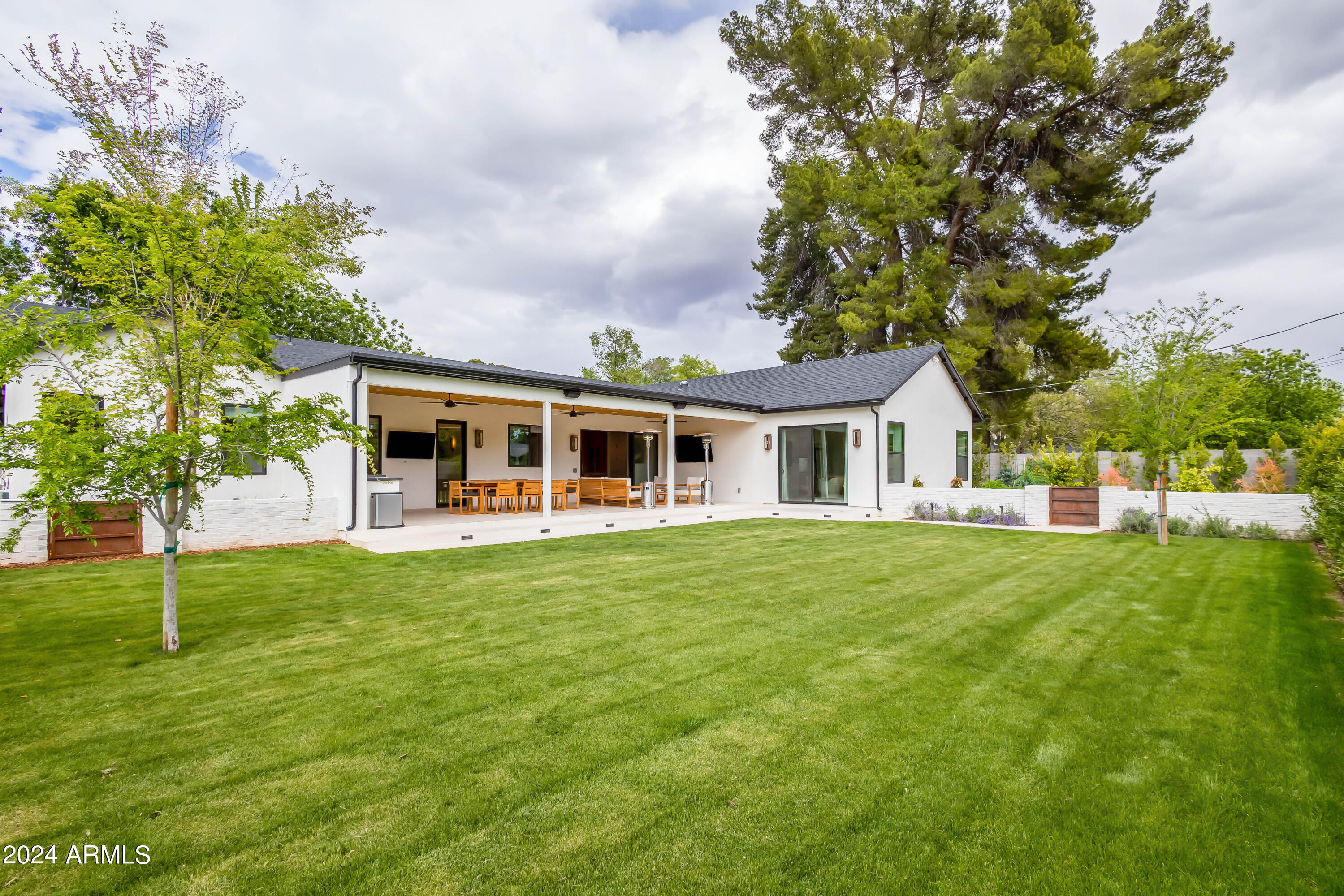 HIGHLANDVIEW - Residential