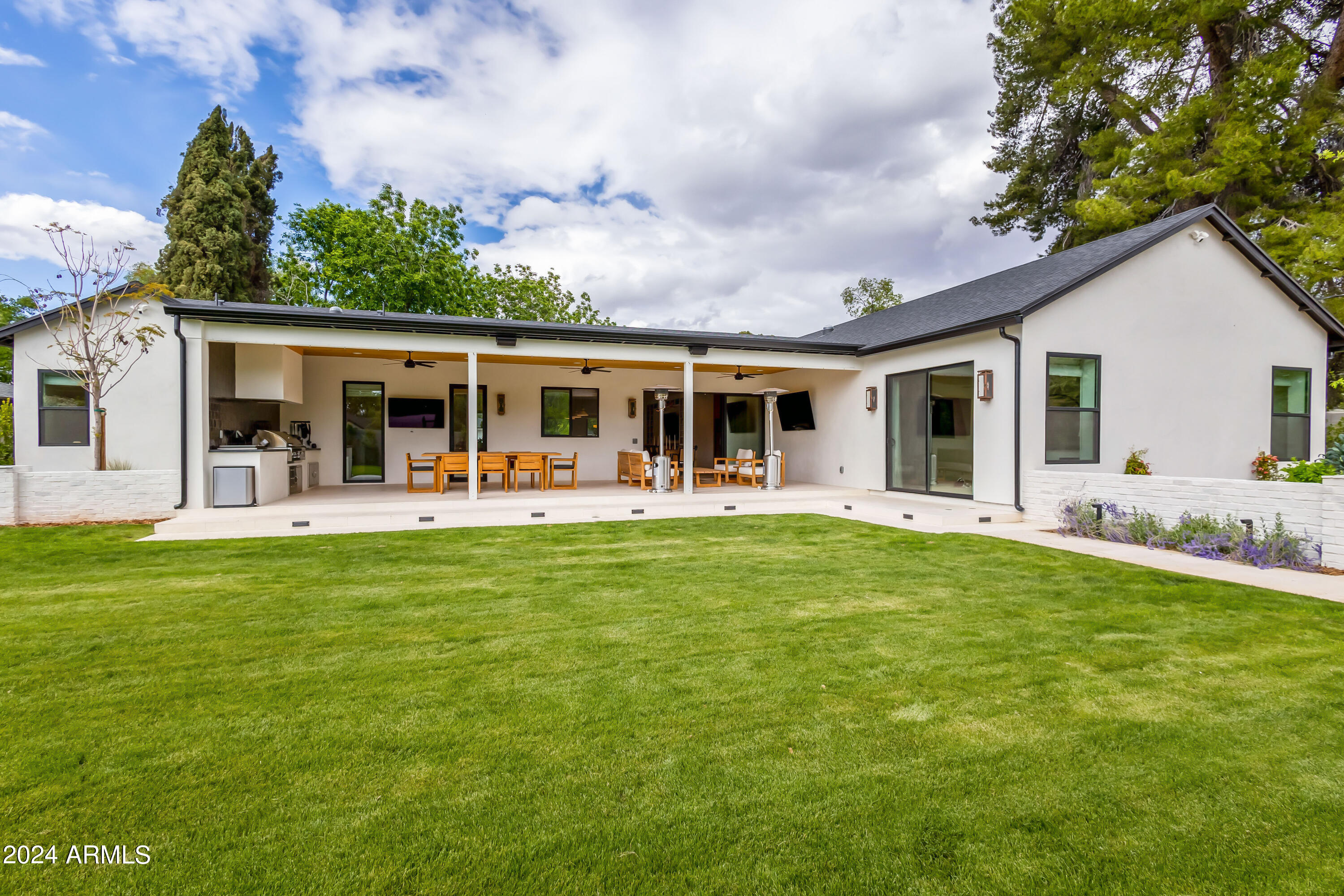 HIGHLANDVIEW - Residential