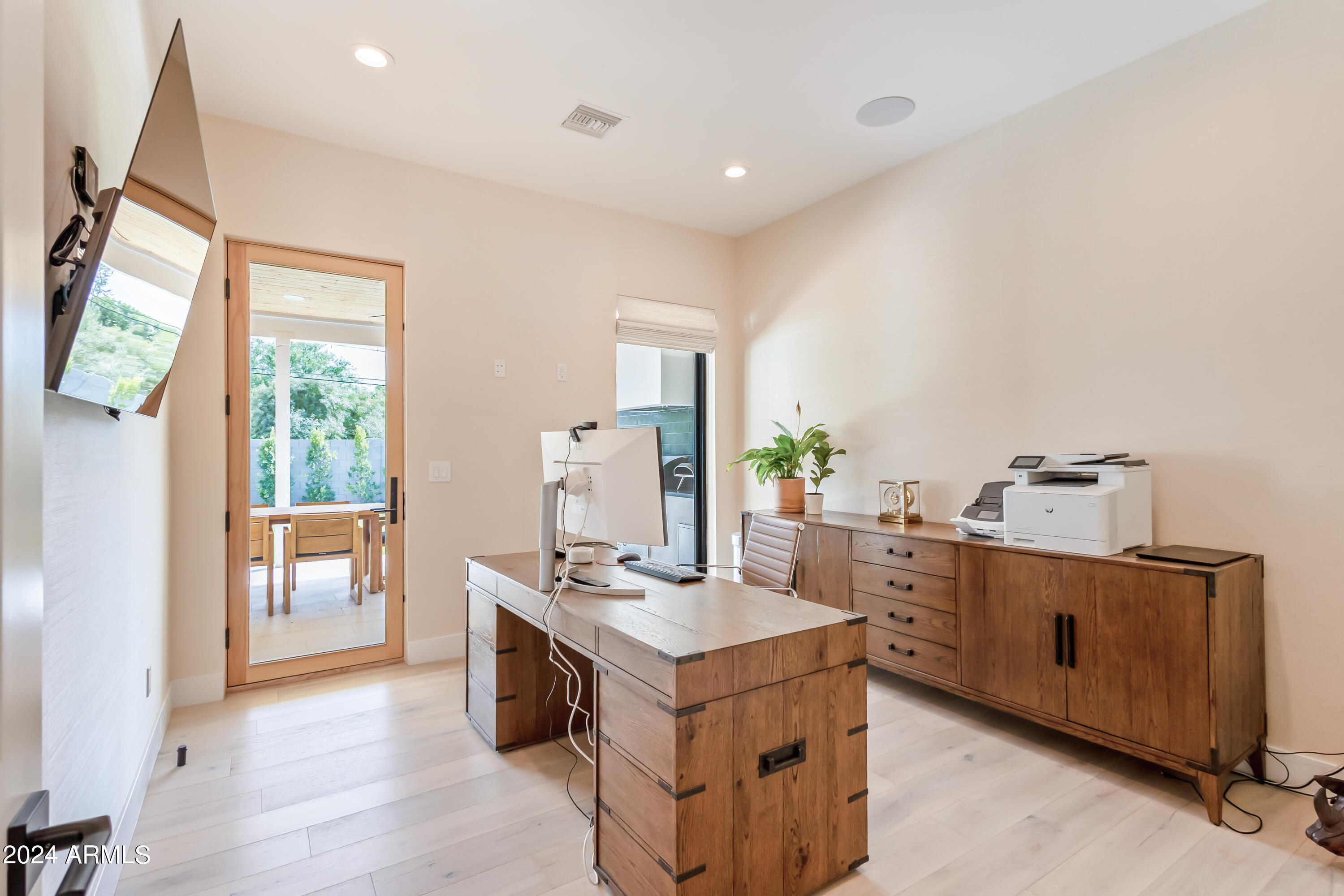 HIGHLANDVIEW - Residential