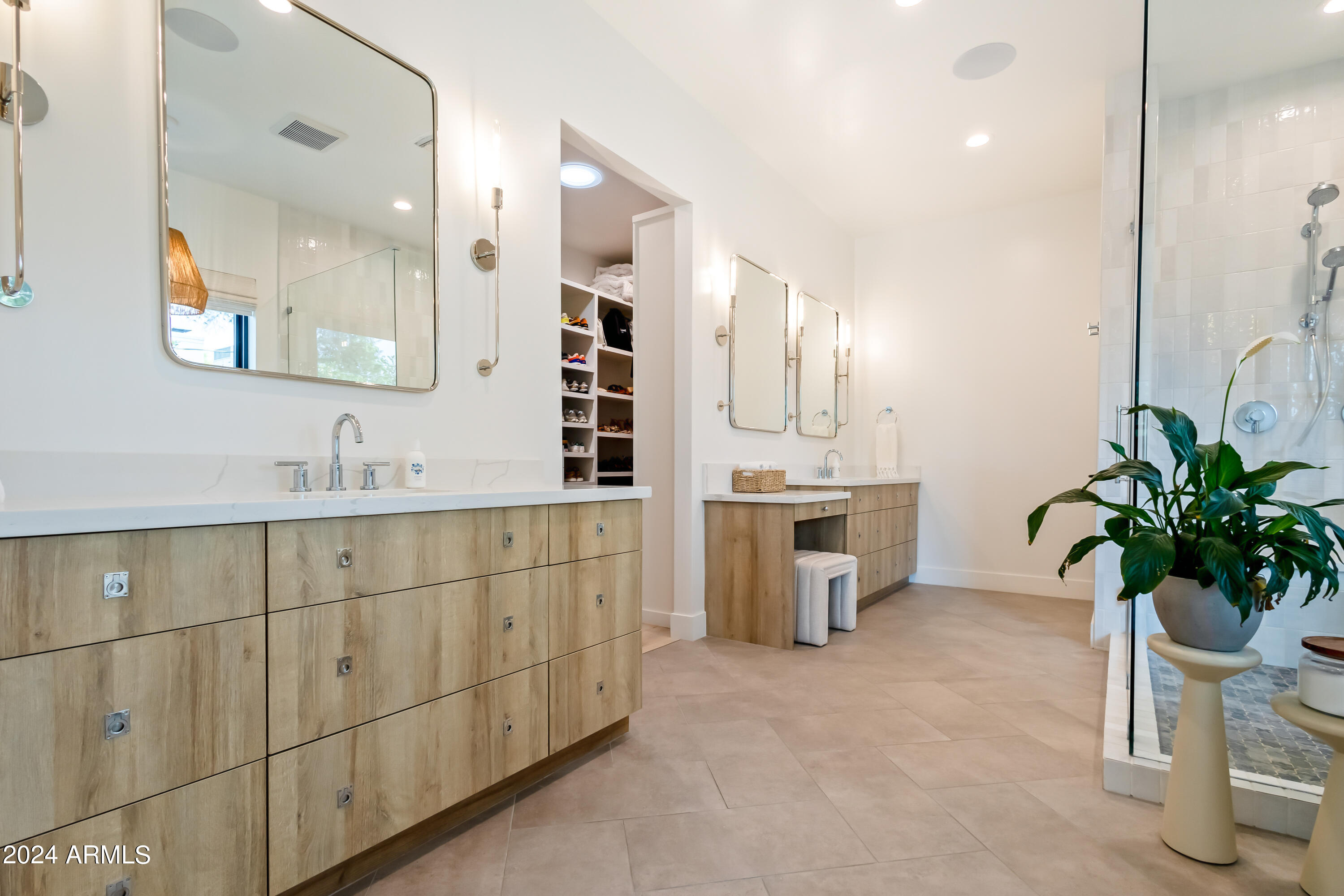 HIGHLANDVIEW - Residential