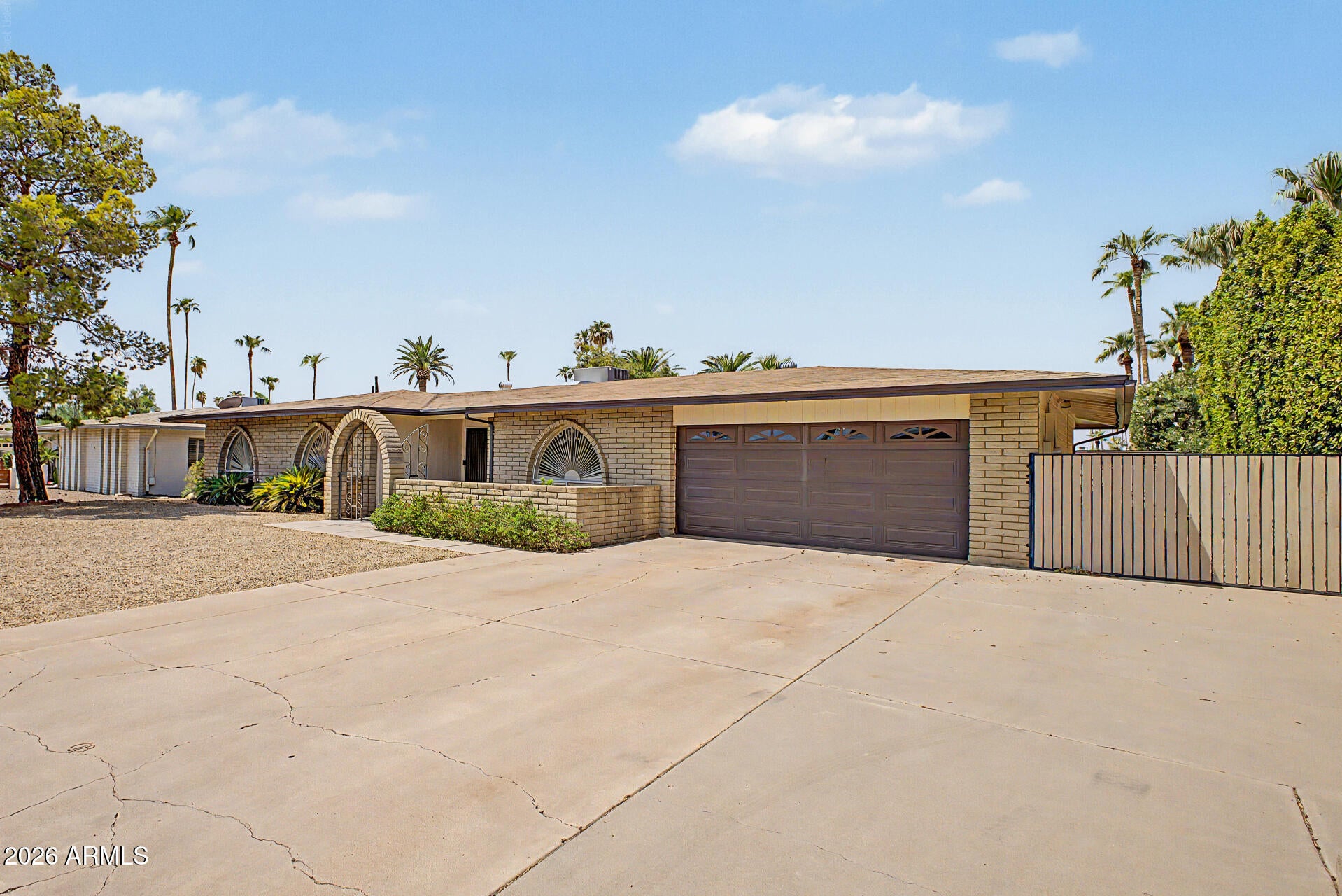 4230 N 87TH Place
