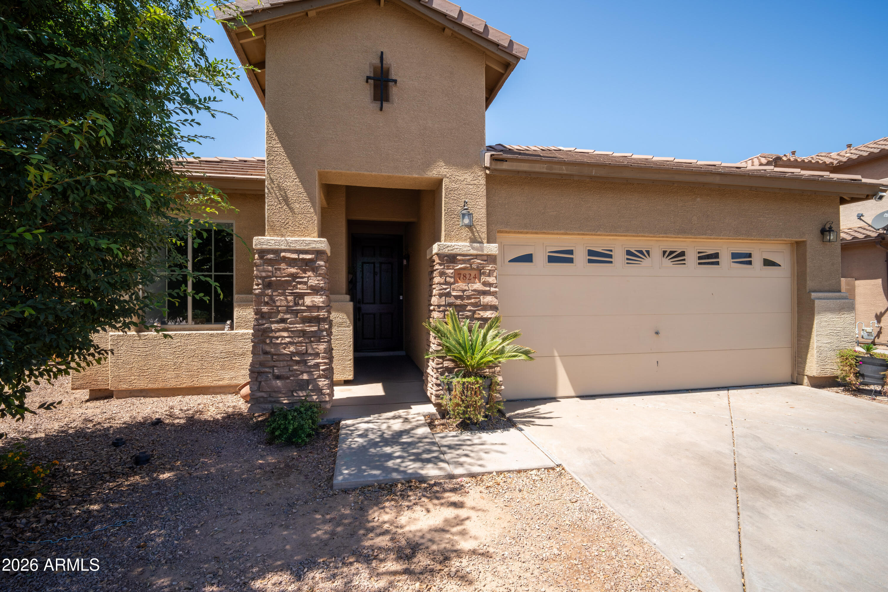 7824 S 73RD Lane