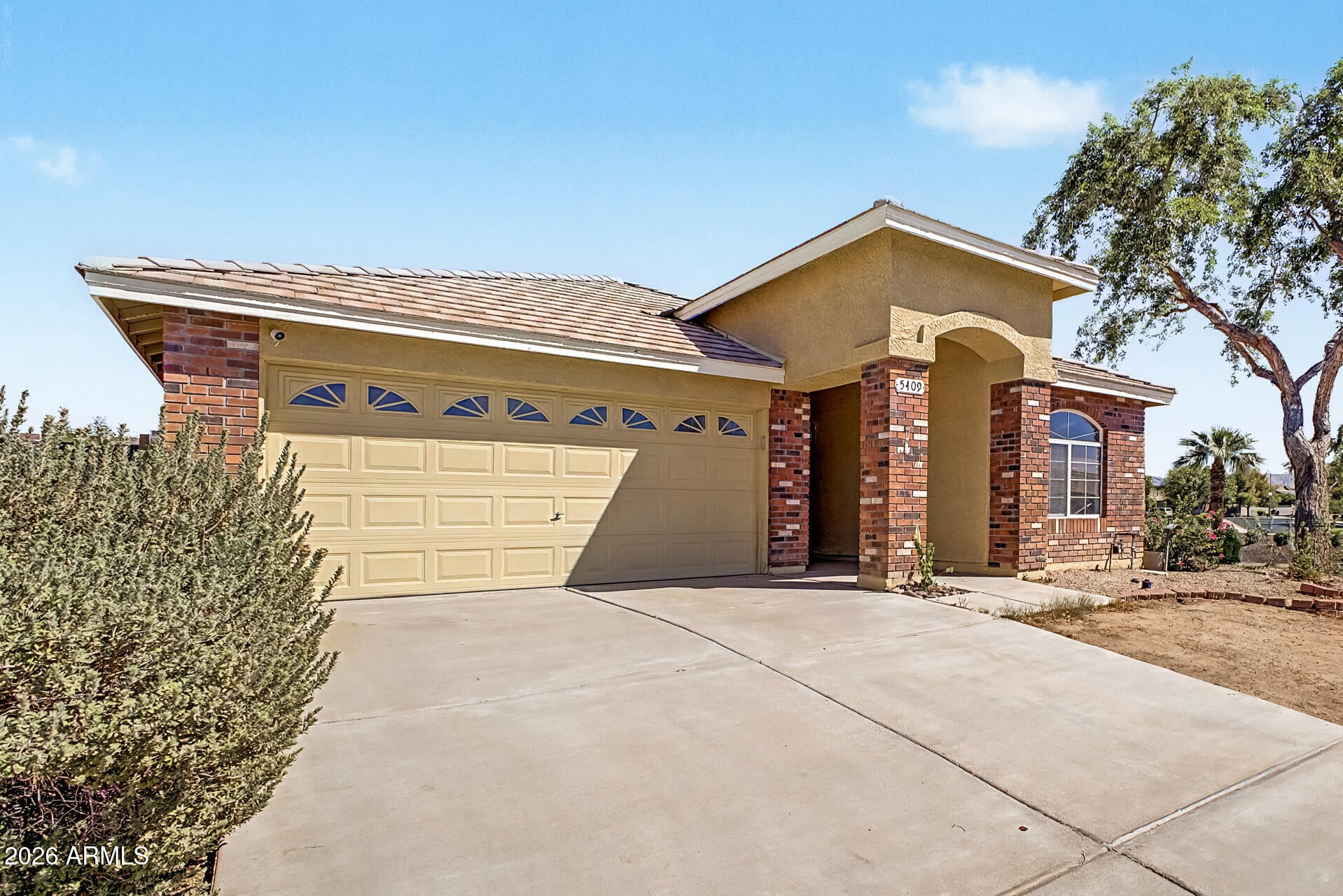 5409 S 28th Drive