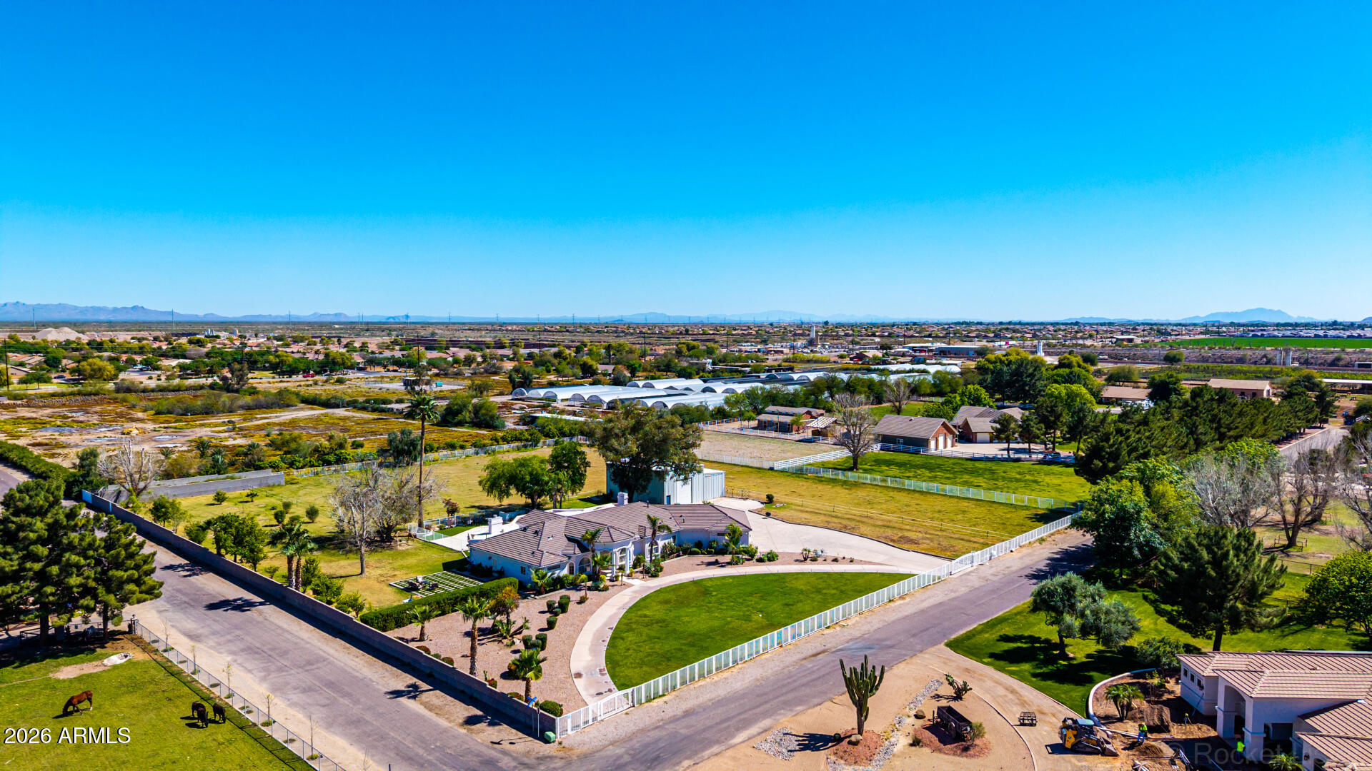 39899 N CREEKSIDE Road