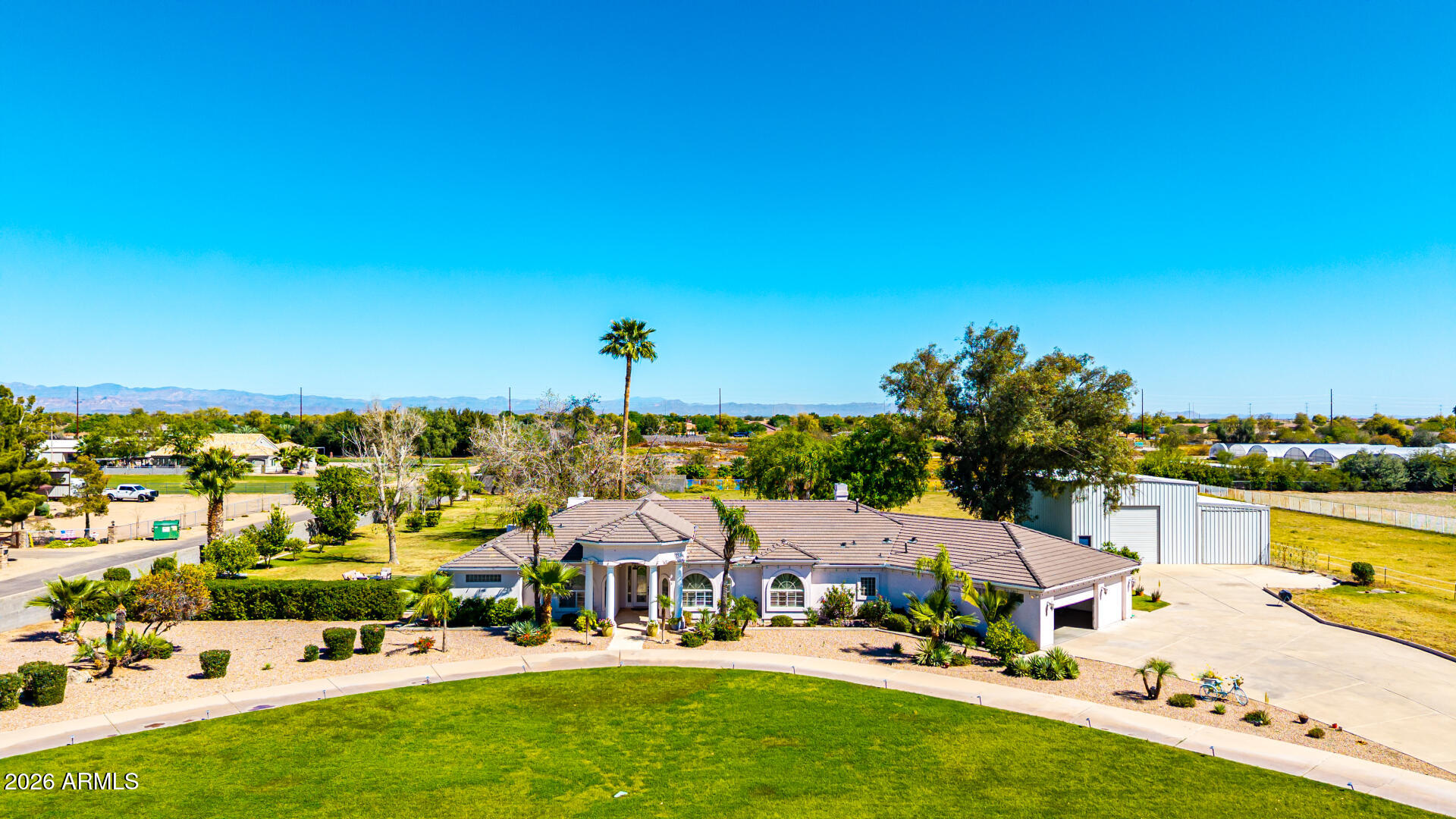 39899 N CREEKSIDE Road