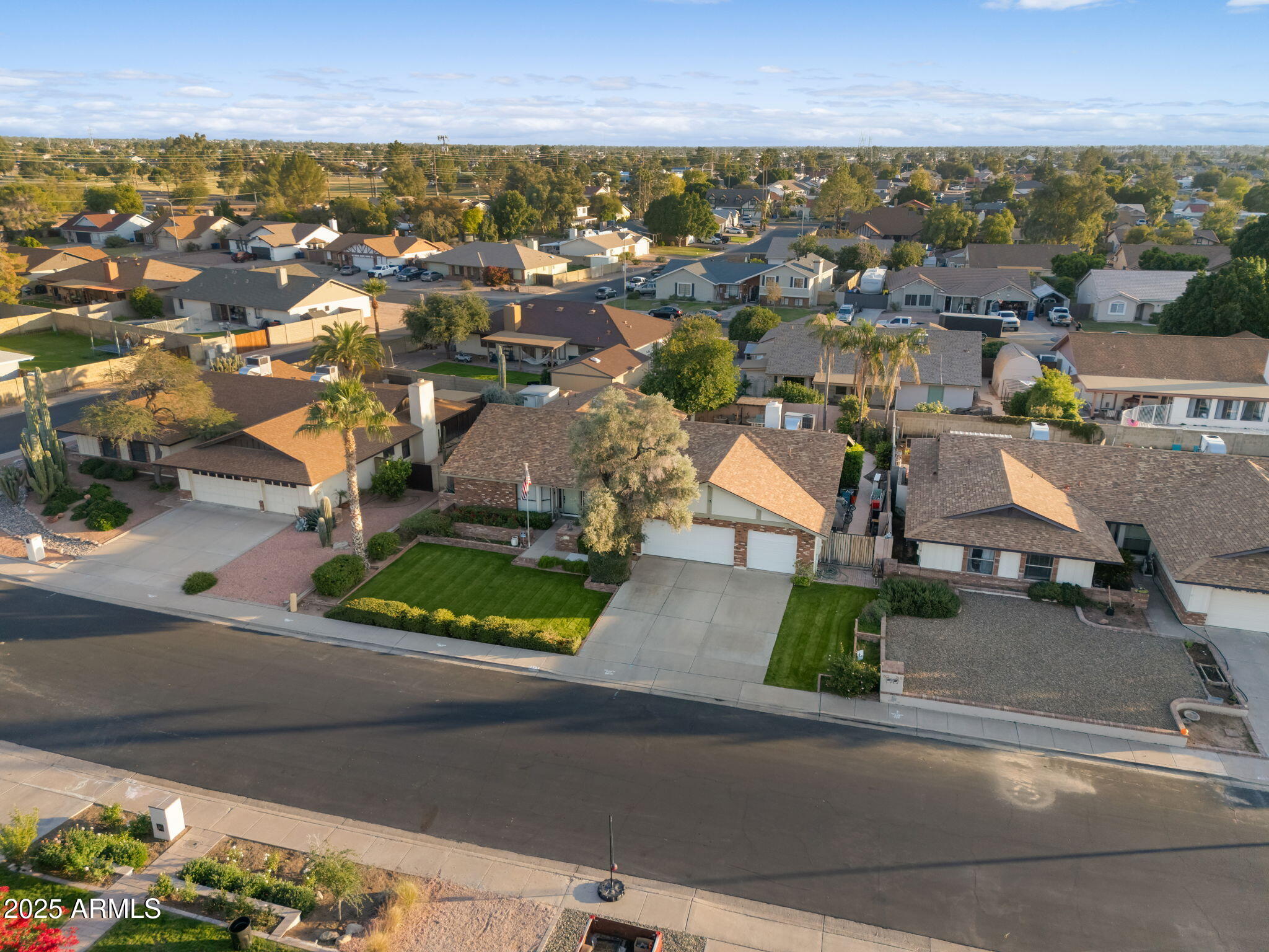 2655 E ENCANTO Street