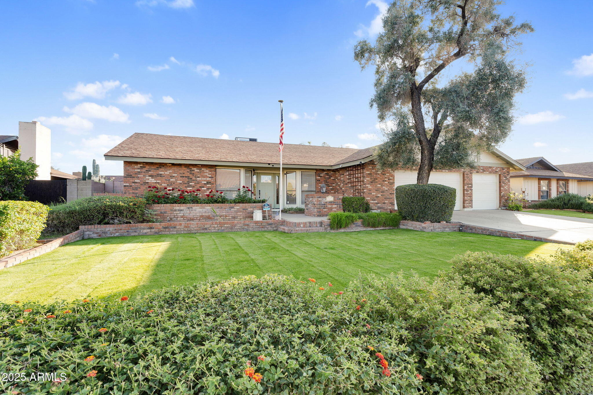 2655 E ENCANTO Street