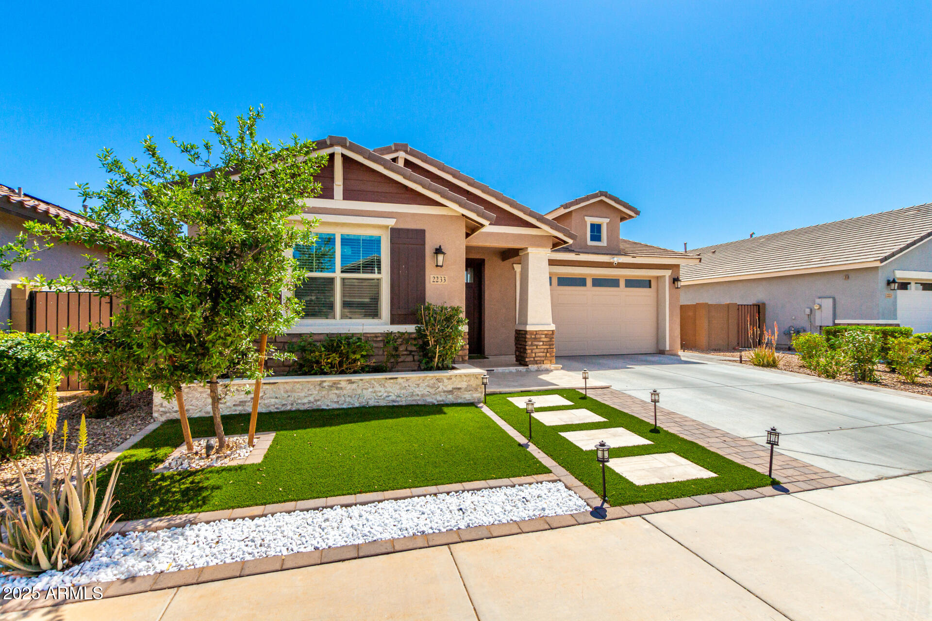 2233 E CITADEL Drive