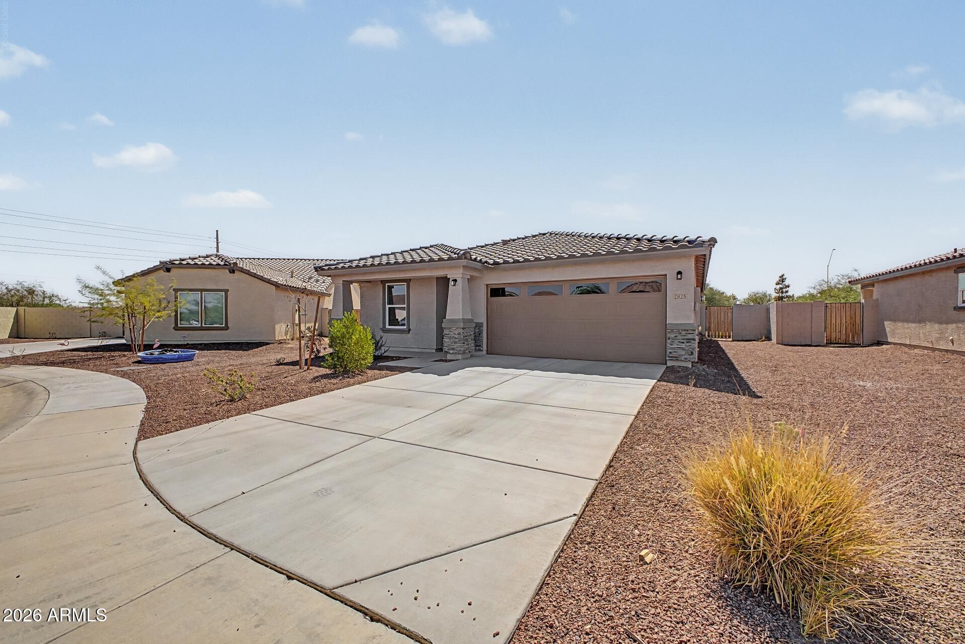 2823 N WESTRIDGE Lane