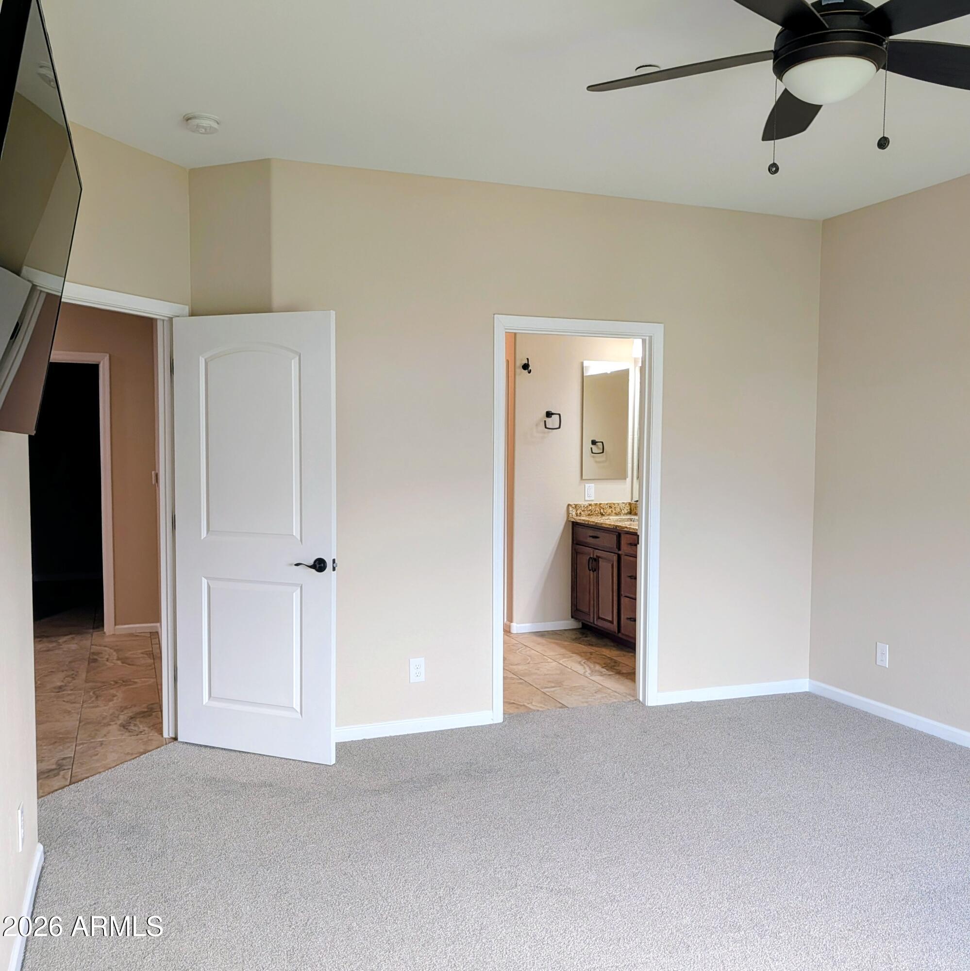 900 S CANAL Drive 206