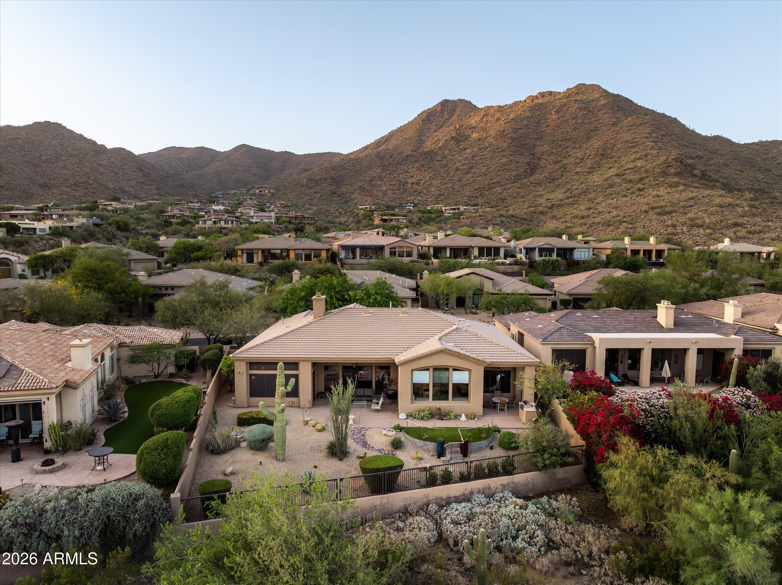 SCOTTSDALE MOUNTAIN - Residential