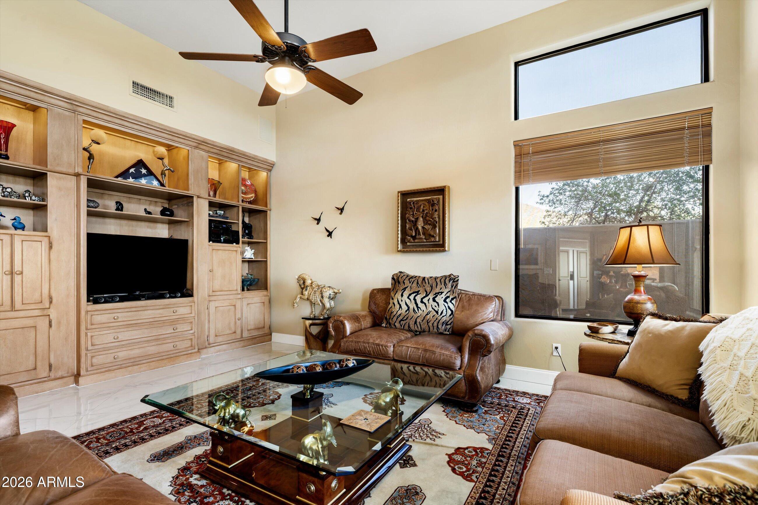 SCOTTSDALE MOUNTAIN - Residential