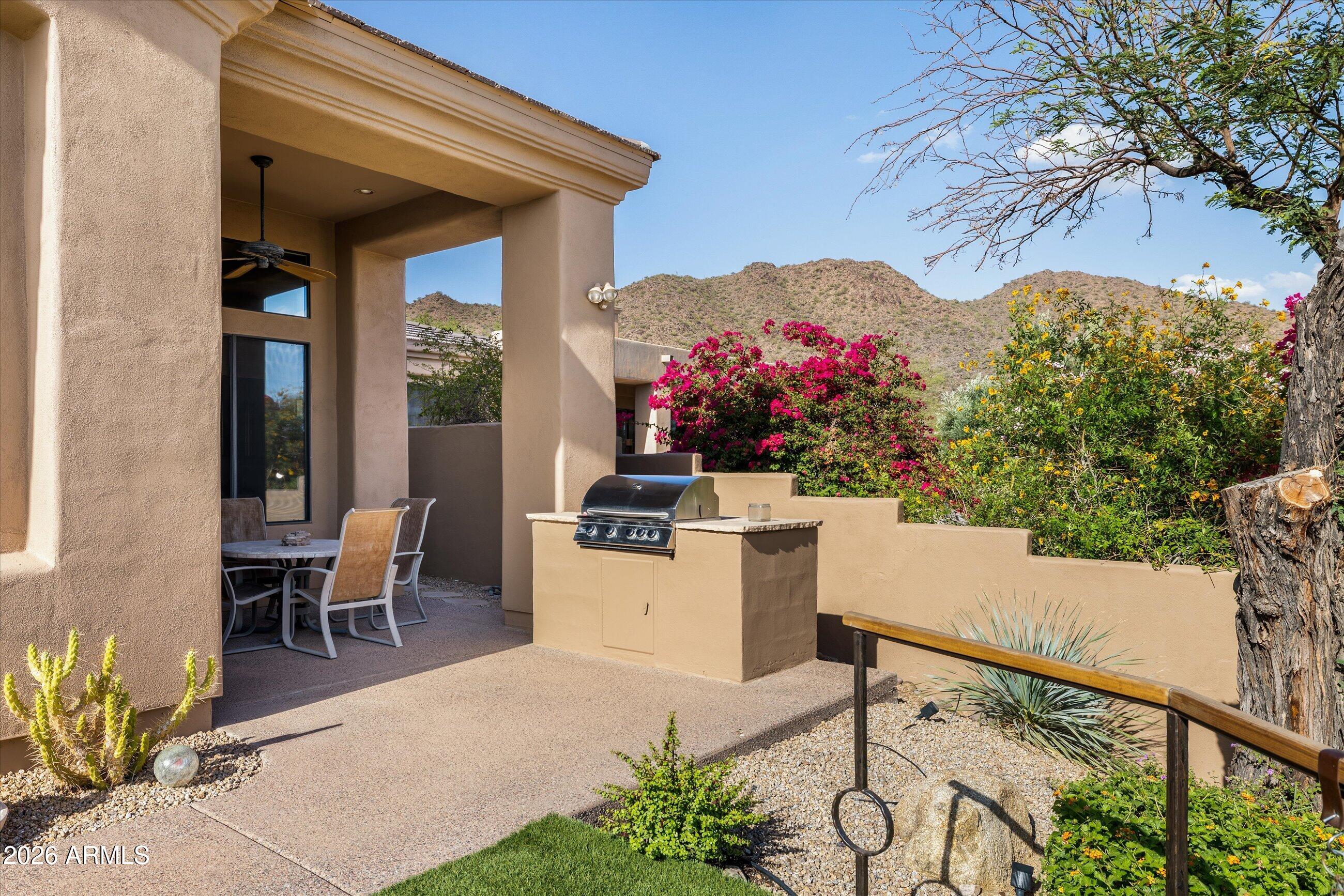 SCOTTSDALE MOUNTAIN - Residential