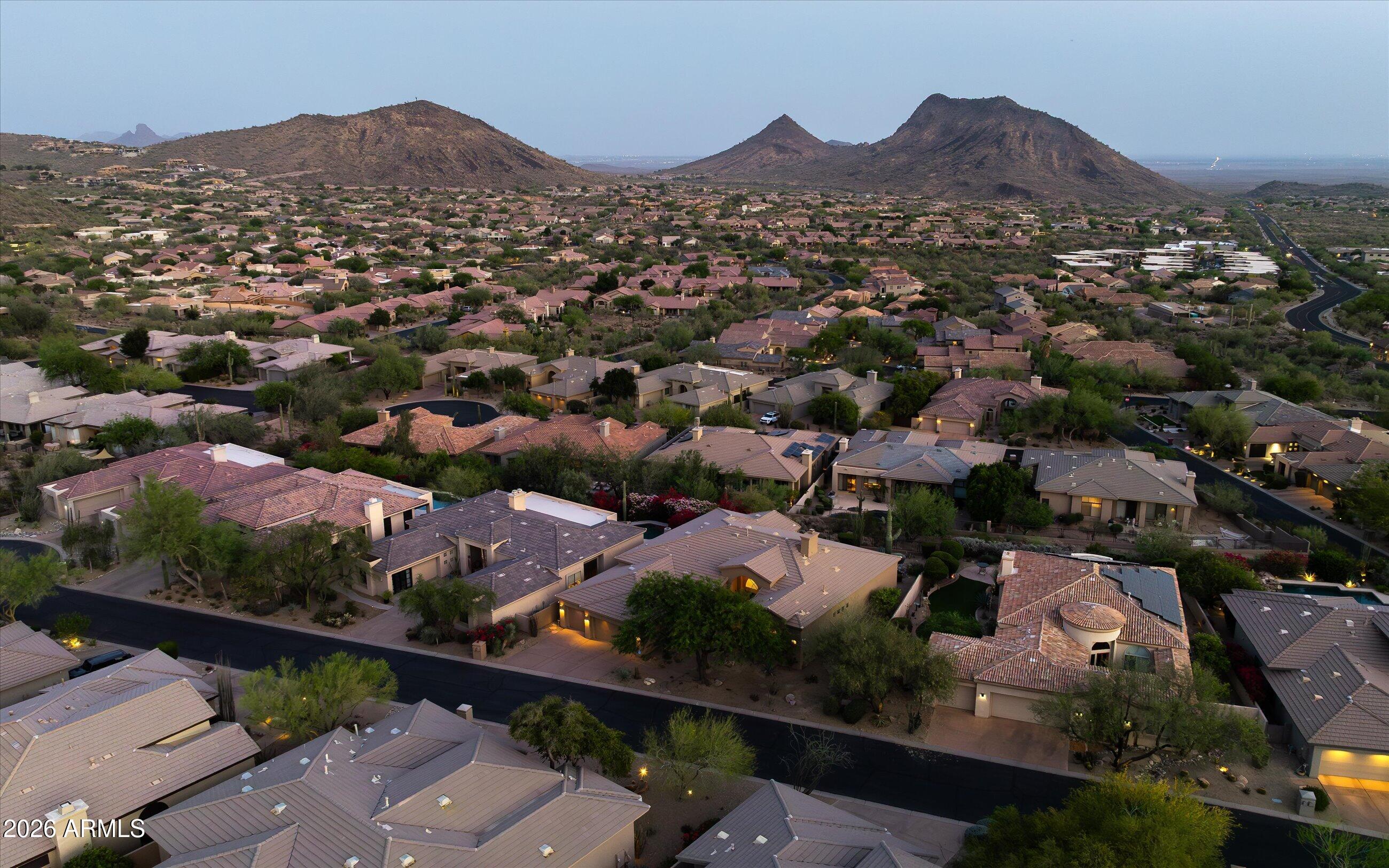 SCOTTSDALE MOUNTAIN - Residential