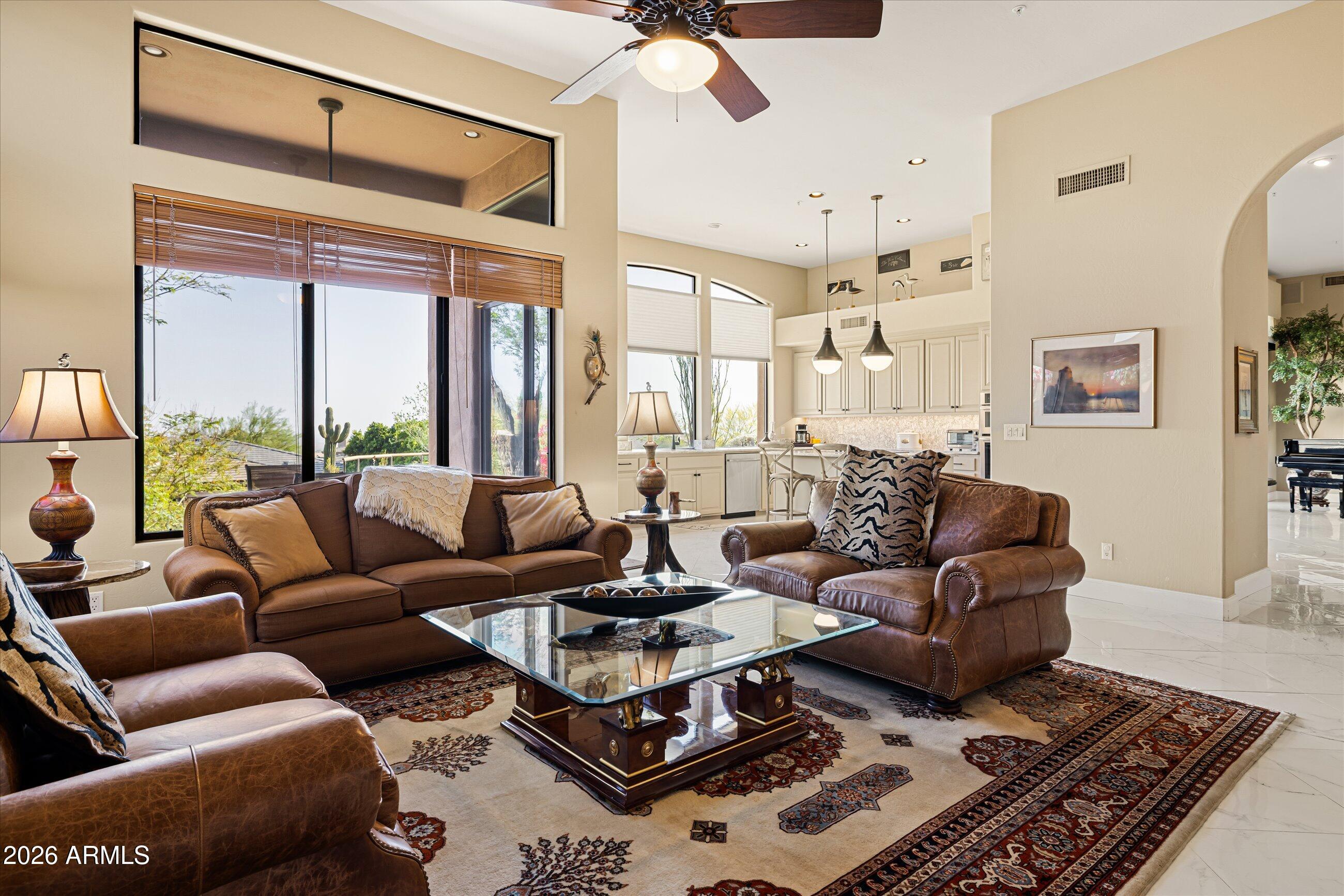 SCOTTSDALE MOUNTAIN - Residential