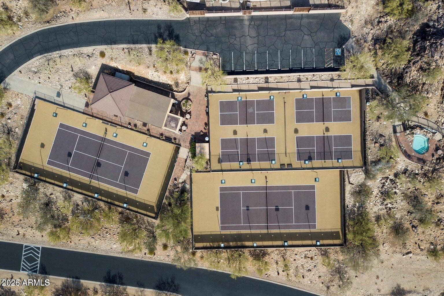 SCOTTSDALE MOUNTAIN - Residential